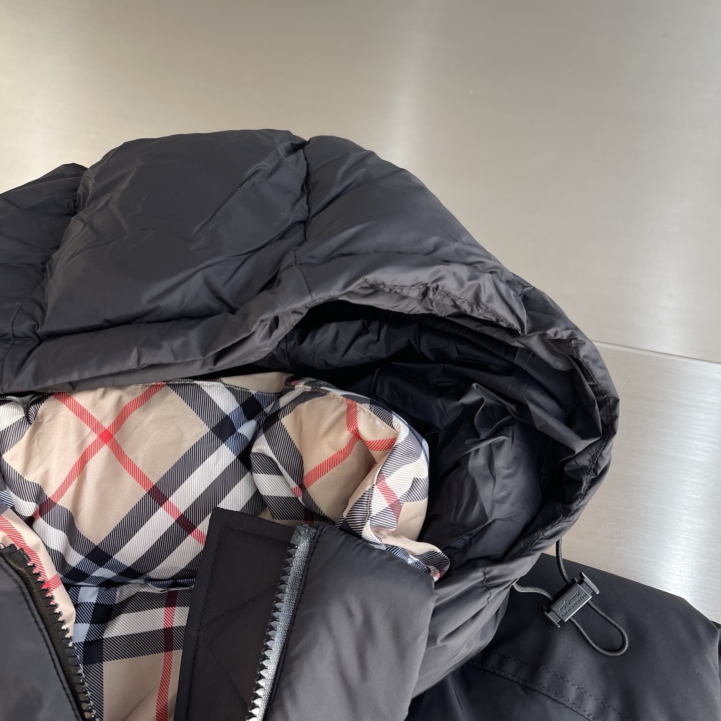 -BBR 25冬季新款羽绒外套袖子可拆卸，一衣2穿。品相非常完美，内里新国标90白鸭绒填充，舒适保暖，非