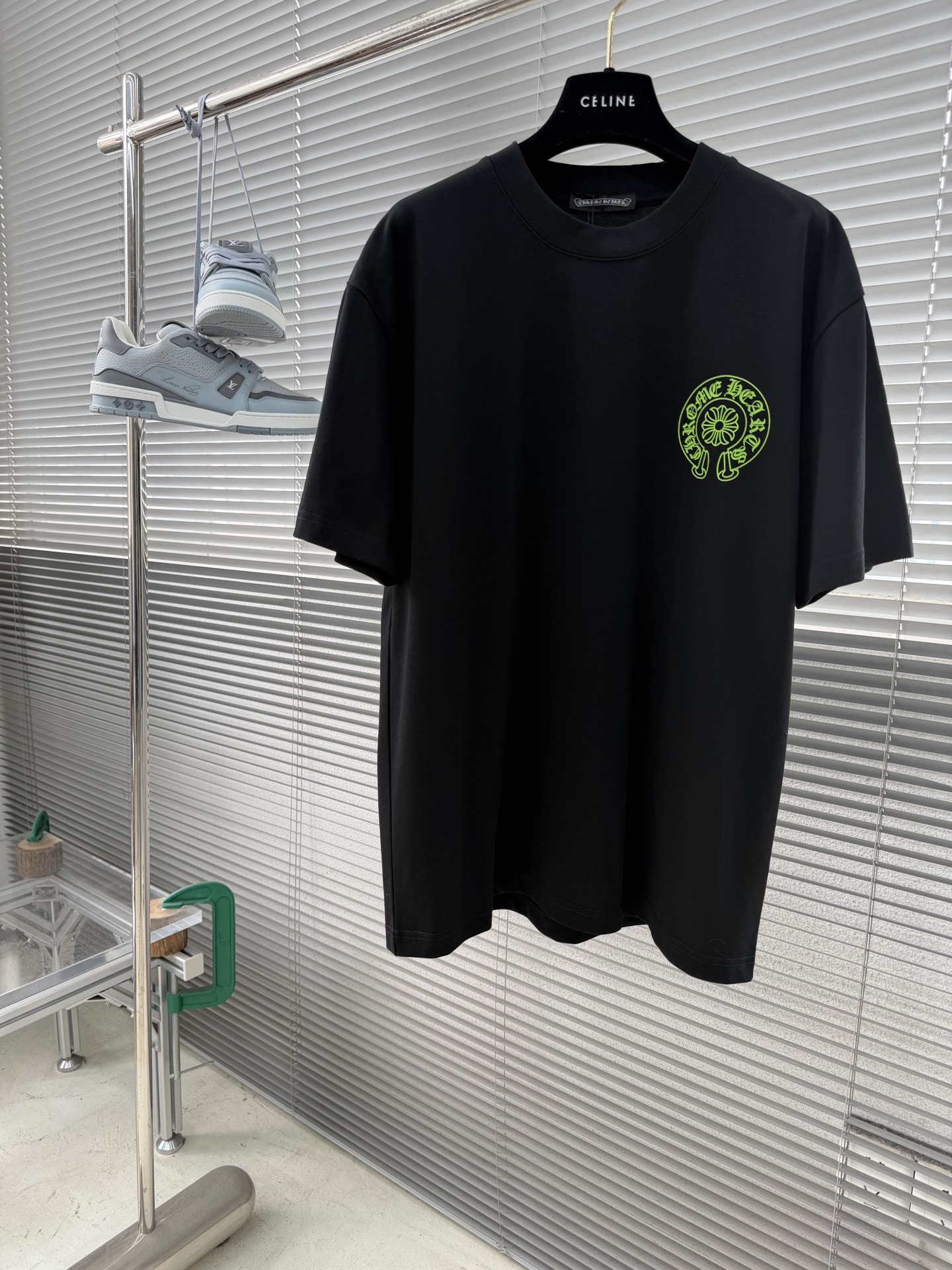 -CH 克罗心    新品马蹄铁印花短袖.男女同款.黑色+白色两色可选，双面马蹄铁Logo超有辨识度，荧