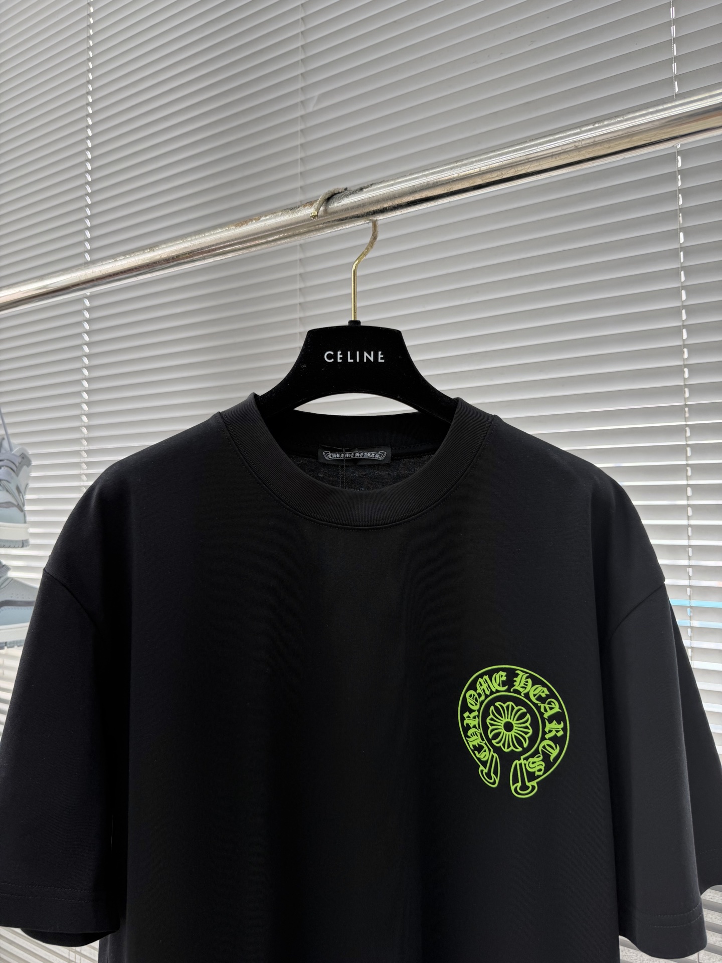 -CH 克罗心    新品马蹄铁印花短袖.男女同款.黑色+白色两色可选，双面马蹄铁Logo超有辨识度，荧