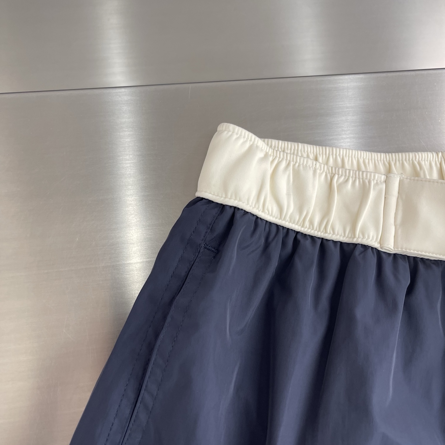 -mon 26ss 徽标logo抽绳系带 泳裤 男女同款 码数：S. M. L. XL裤长4647484