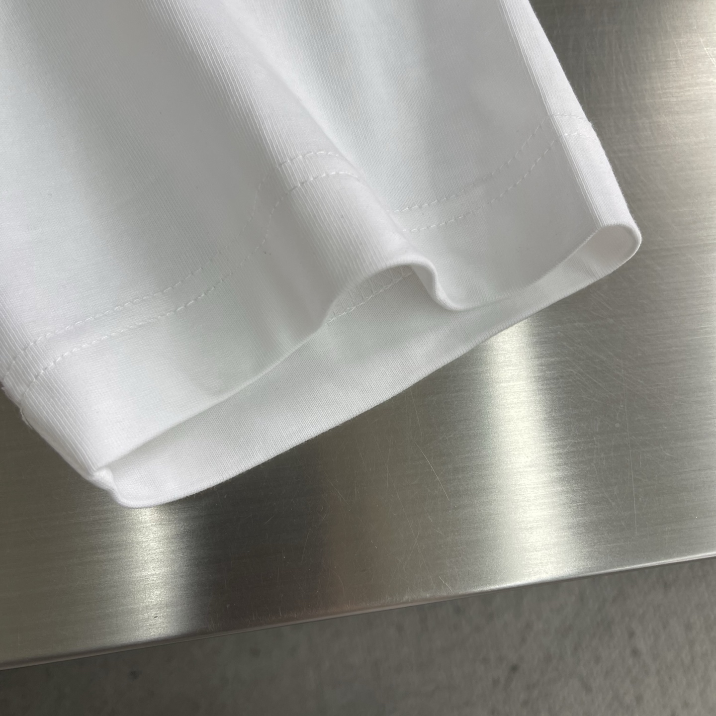 -BBR 2026春夏新款 精致绣花 300克短袖t恤 宽松版型男女同款 尺码 ：S M L XL XX