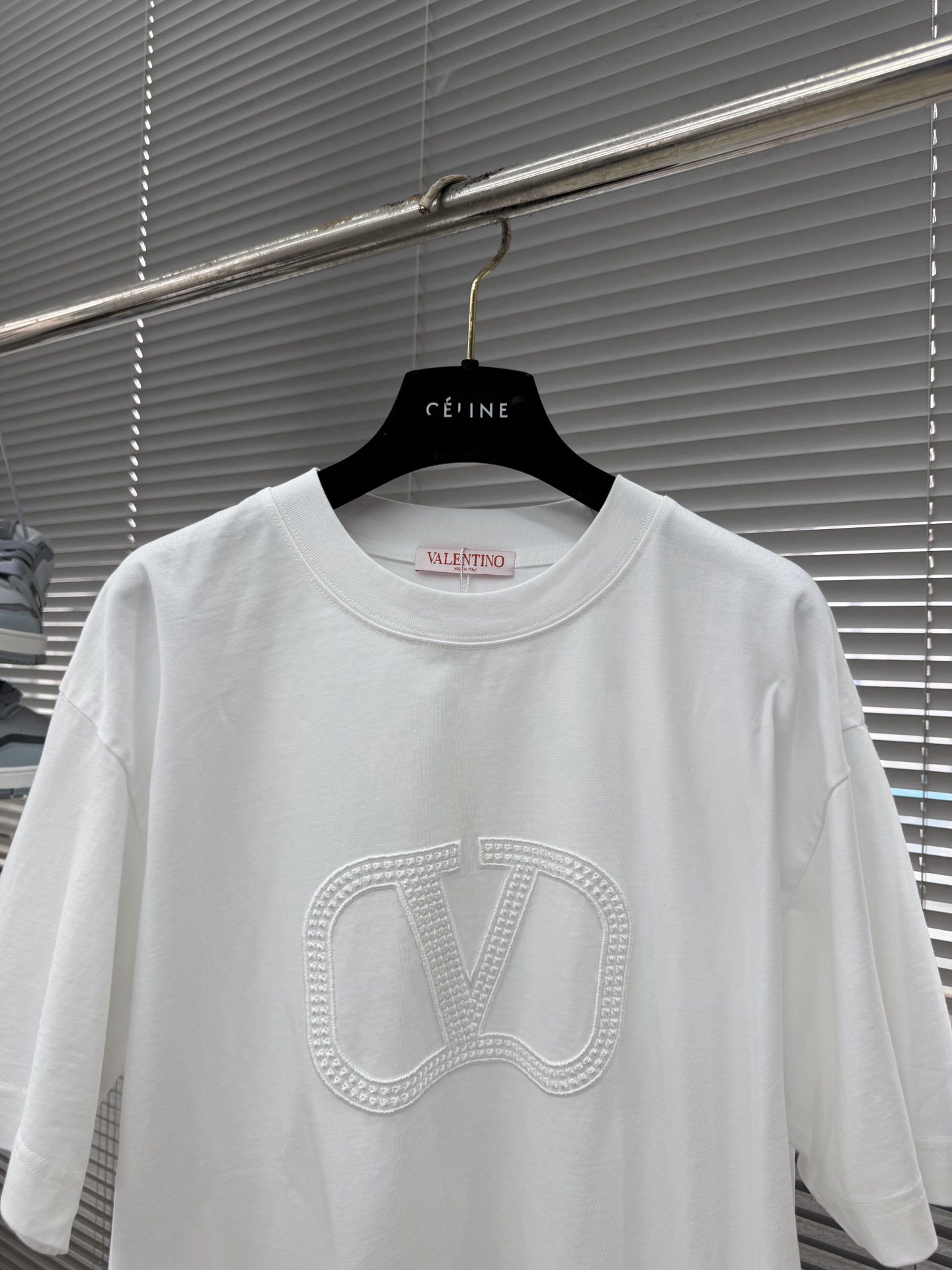 -VLTN 2026春夏新款 重工中空绣花 300克短袖t恤 宽松版型男女同款 尺码 ：S M L XL