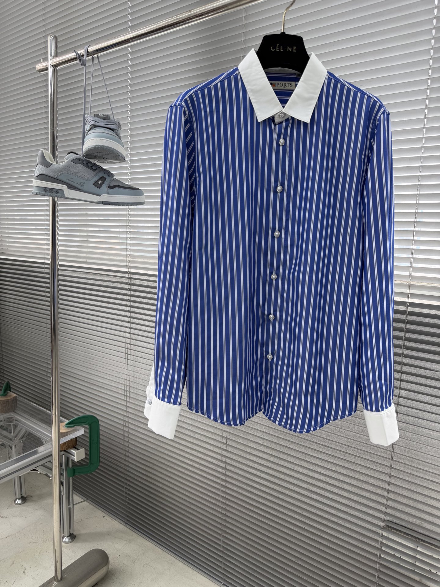 -PORTS 26新款蓝色条纹方领长袖衬衫，男女同款 高版本。码数：S.M.L衣长70.5 72.5 7