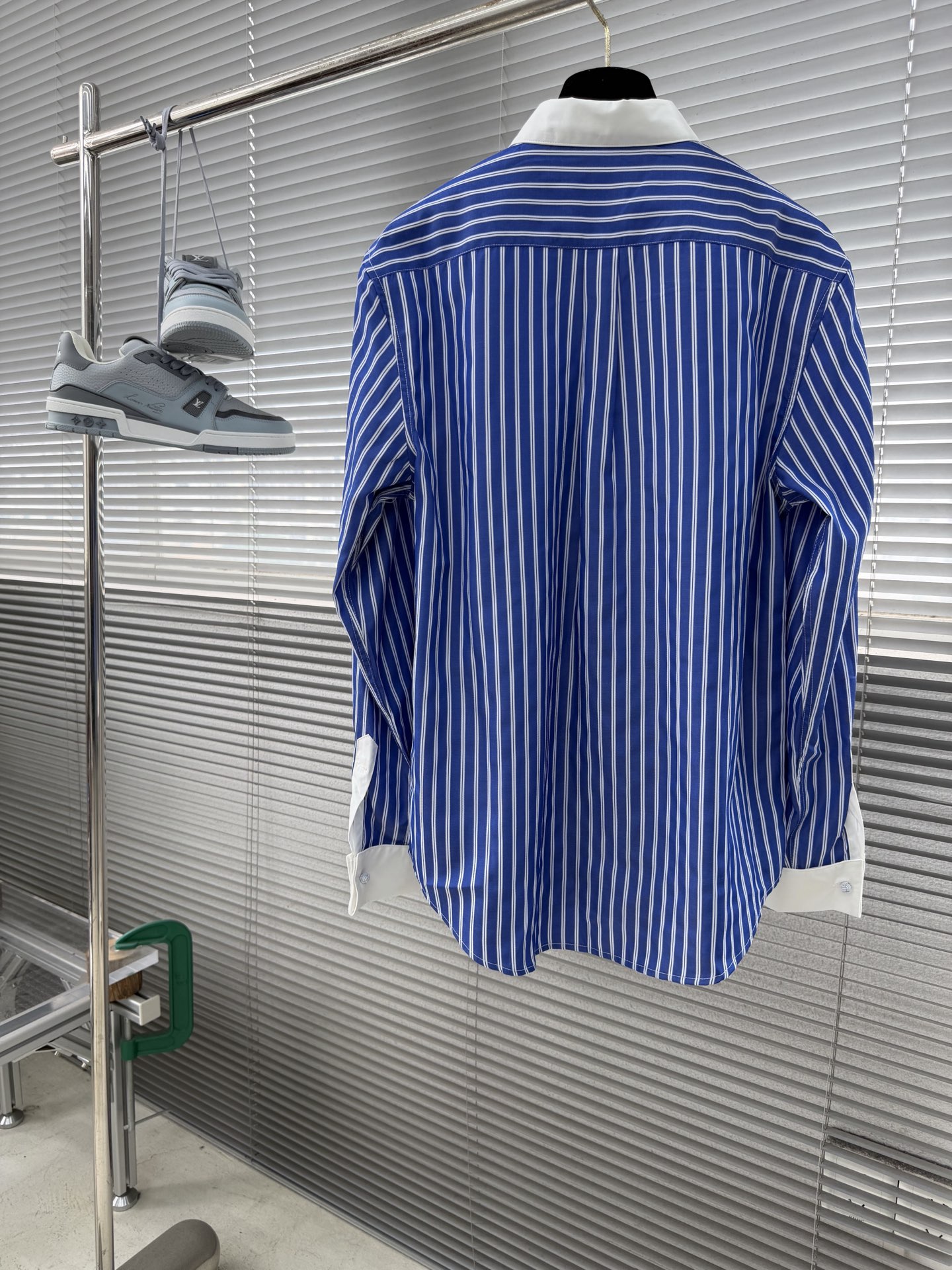 -PORTS 26新款蓝色条纹方领长袖衬衫，男女同款 高版本。码数：S.M.L衣长70.5 72.5 7