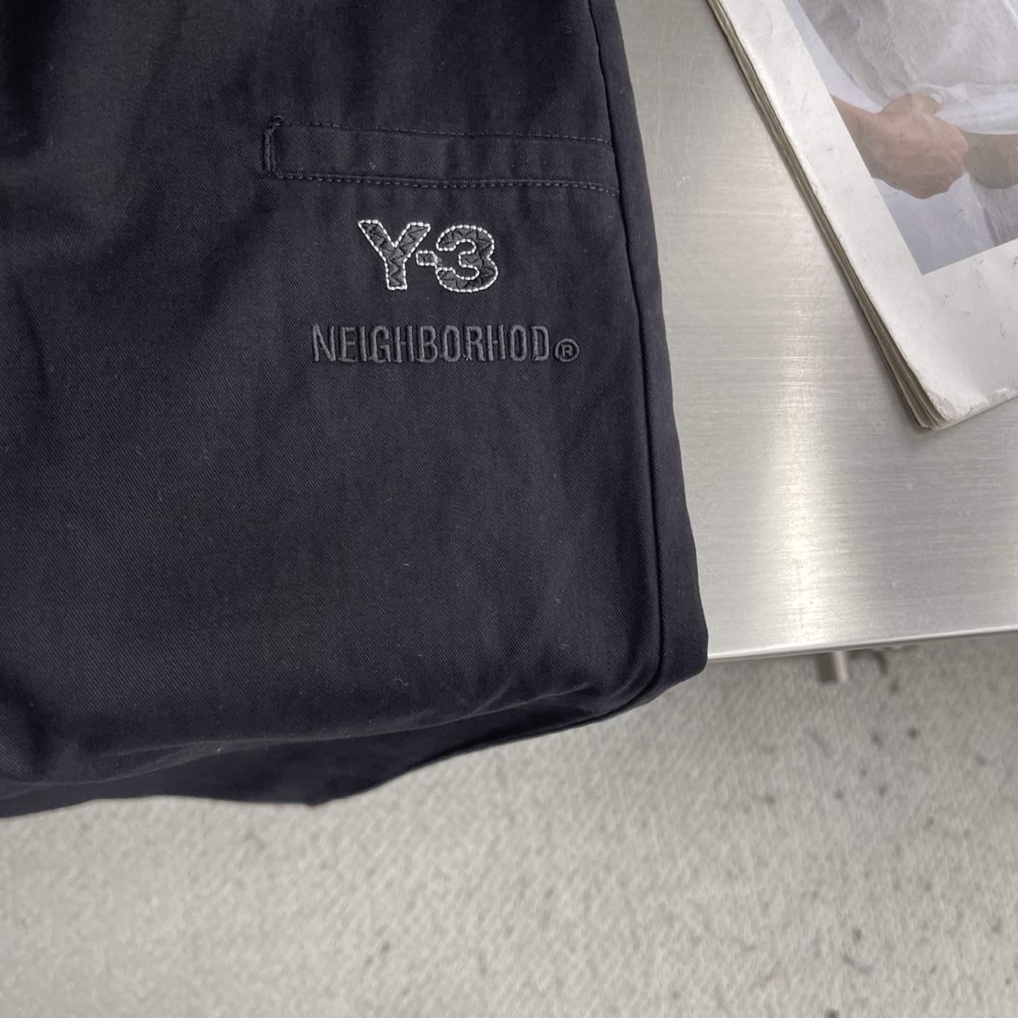 -Y-3 26早春新款休闲卫裤！高级定制面料透气面料，细节无可挑剔，顶级辅料配备，原版logo设计理念，