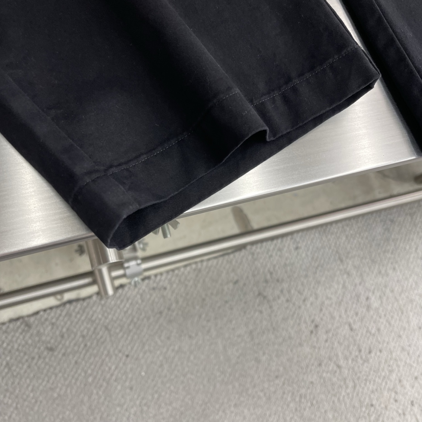 -Y-3 26早春新款休闲卫裤！高级定制面料透气面料，细节无可挑剔，顶级辅料配备，原版logo设计理念，