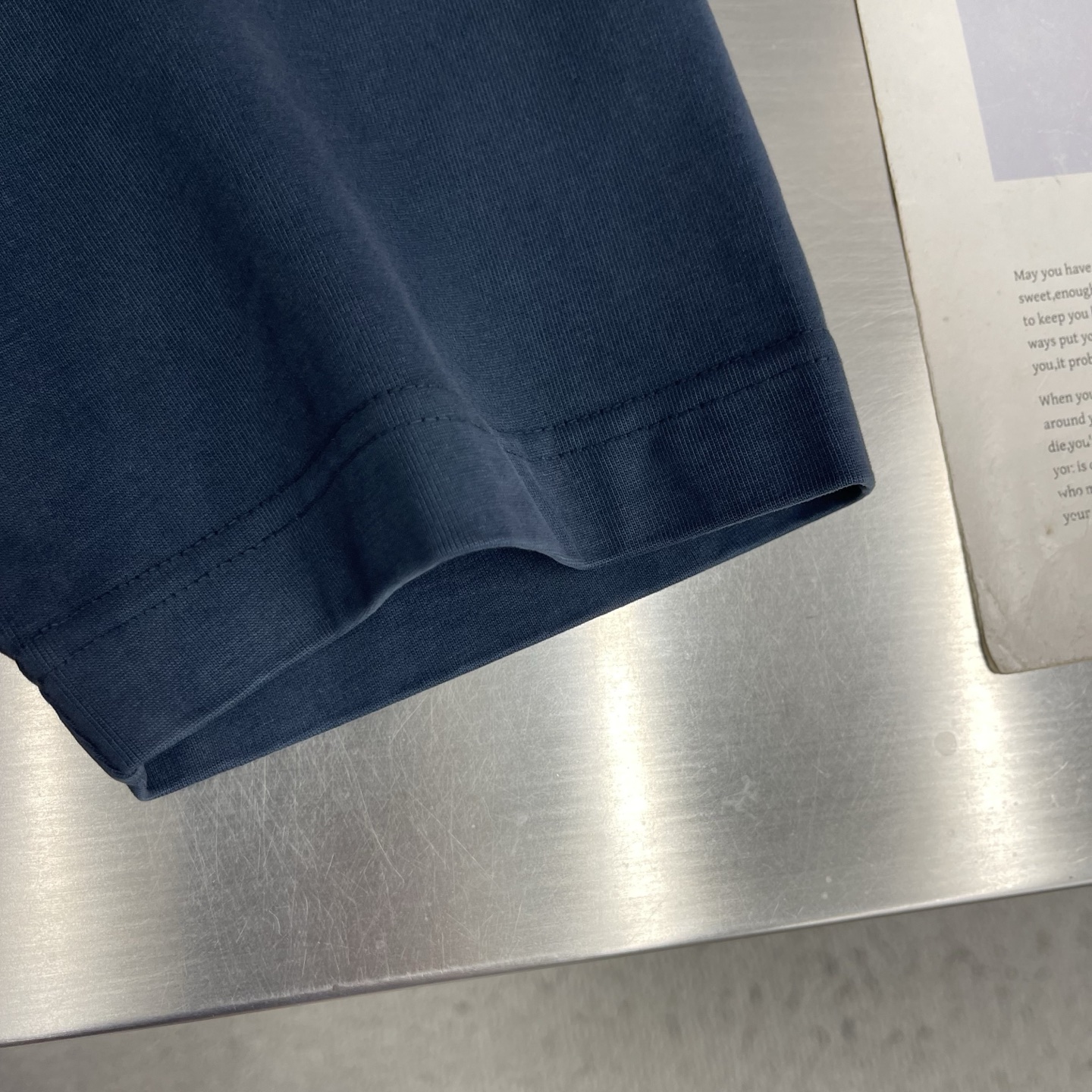 -Stone Island 2026秋冬系列休闲圆领T恤 码数:M-5XL 正常版型 超喜欢一款宽松短袖T恤衫 -Stone Island 2026秋冬系列休闲圆领T恤 码数:M-5XL 正常版型 超喜欢一款宽松短袖T恤衫
