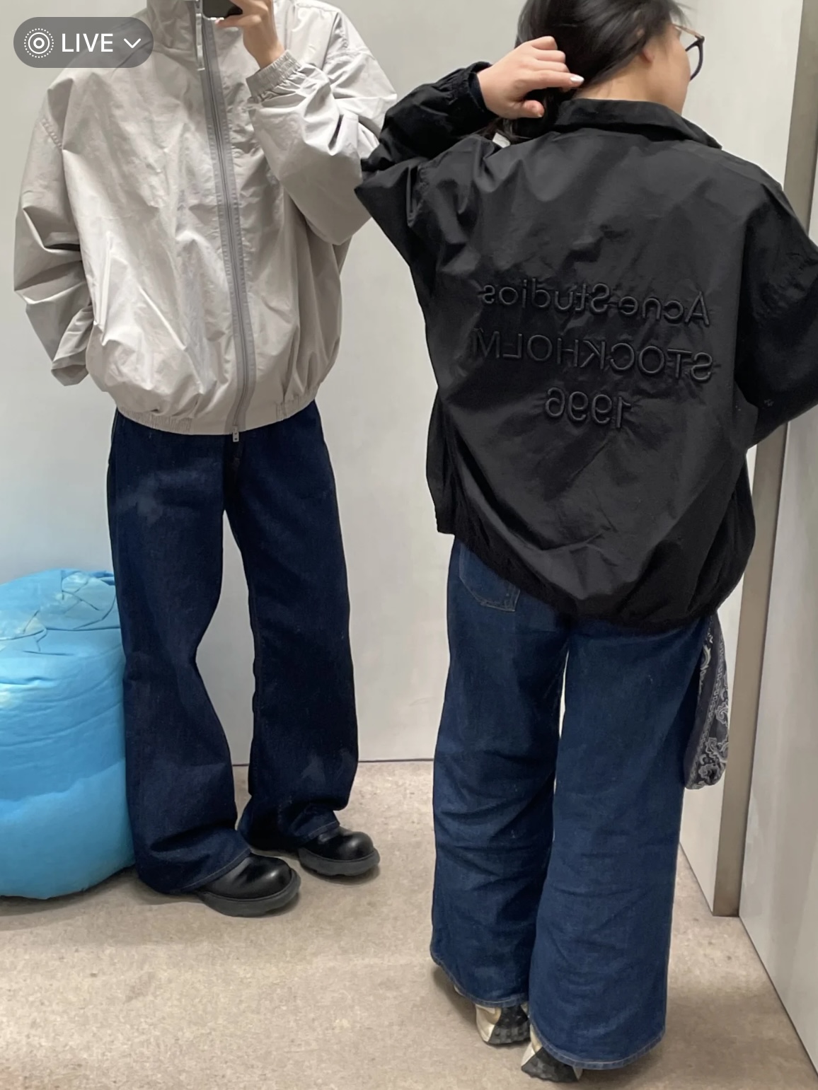 NO:322754,Jacket jacket jacket, 1996 letter embroidery style, mainly with a stand-up collar design, not only windproof and warm, but also looks at the atmosphere.,,jackets & coats,jackets & coats,alexander wang19860909夹克冲锋衣外套 ,1996字母刺绣款,以立领设计为主,不仅防风保暖,更显大气风范.,,jackets & coats,jackets & coats,alexander wang,Women's clothing