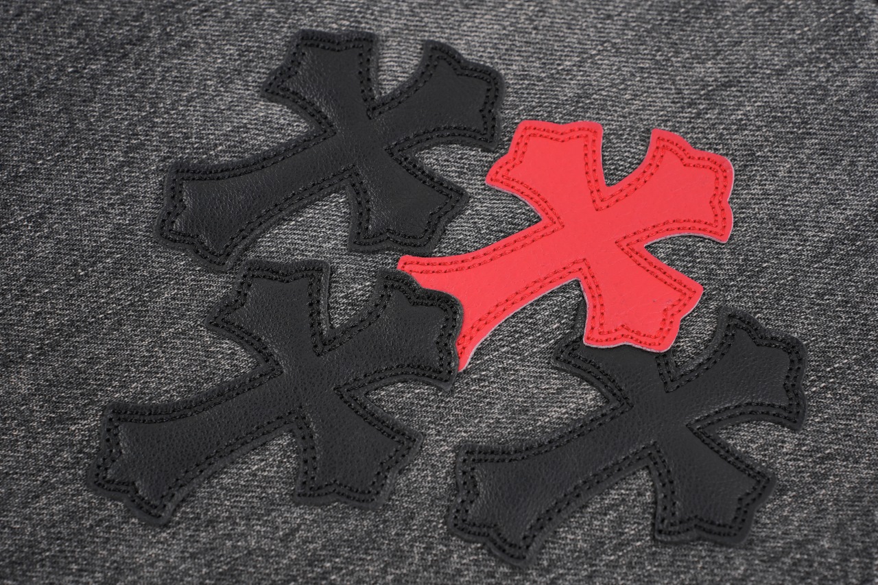 克罗心牛仔长裤 不同水洗质感的款式 对腿细腿粗人士十分友好 微喇的版型十分修饰腿型