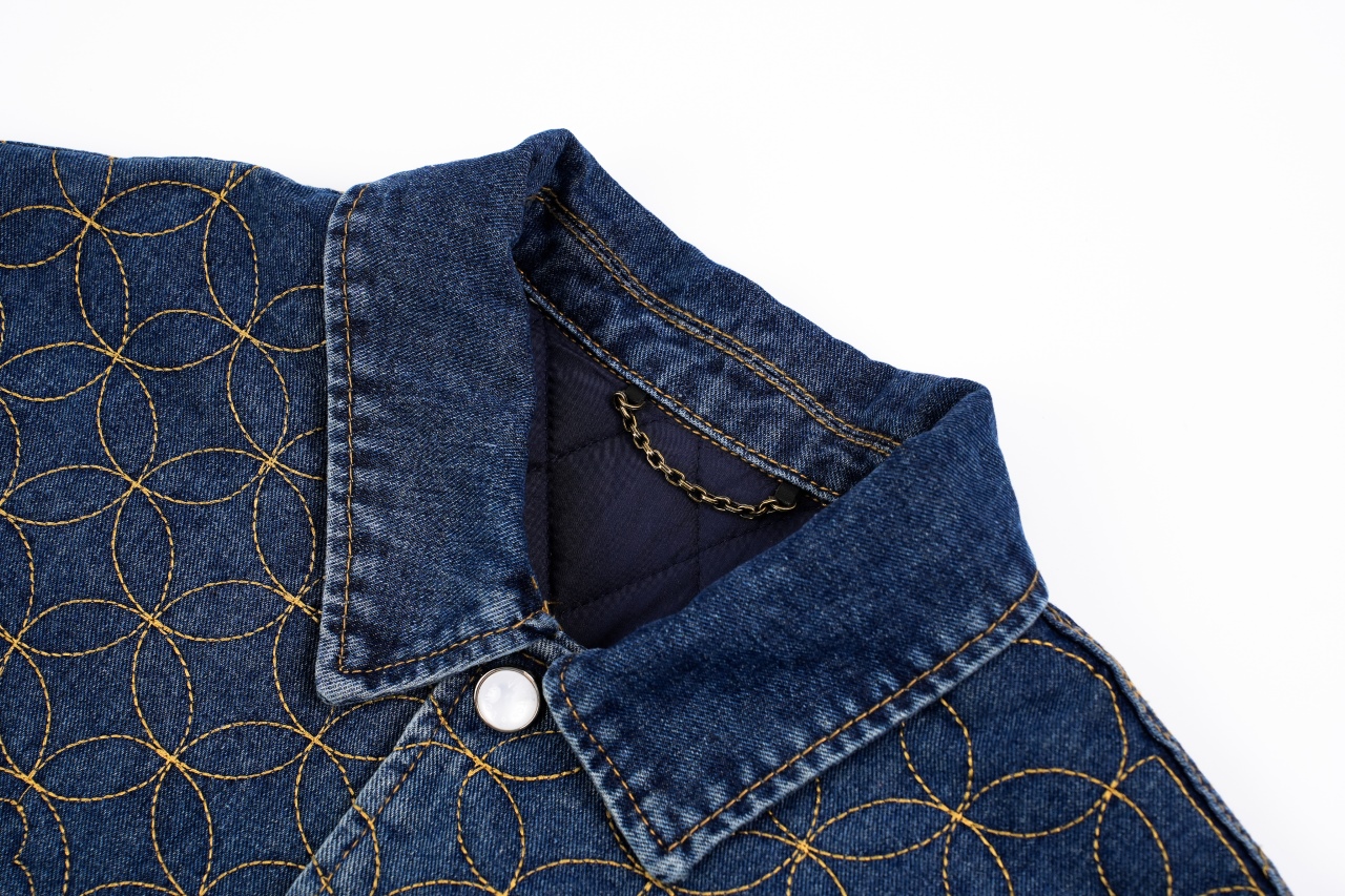 LV 25 圆环绗线夹棉外套 定制原版斜纹全棉牛仔面料-莆田鞋,莆田鞋货源,高仿鞋,高仿鞋货源,安福档口,莆田高仿鞋,莆田鞋批发,高仿鞋批发,莆田高仿运动鞋,高仿运动鞋,莆田运动鞋 LV 25 圆环绗线夹棉外套 定制原版斜纹全棉牛仔面料