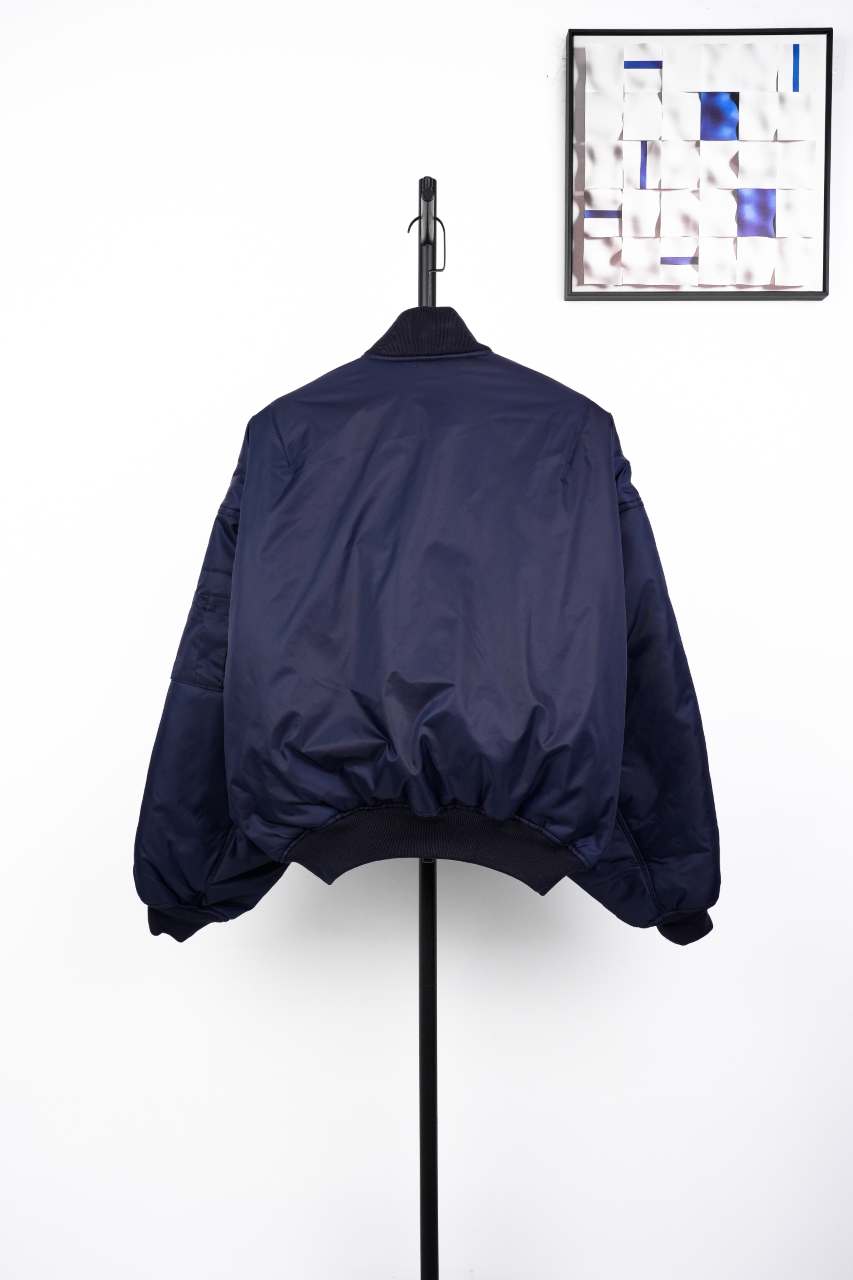 巴黎世家 25 秀场飞行夹克棉服外套-莆田鞋,莆田鞋货源,高仿鞋,高仿鞋货源,安福档口,莆田高仿鞋,莆田鞋批发,高仿鞋批发,莆田高仿运动鞋,高仿运动鞋,莆田运动鞋 巴黎世家 25 秀场飞行夹克棉服外套