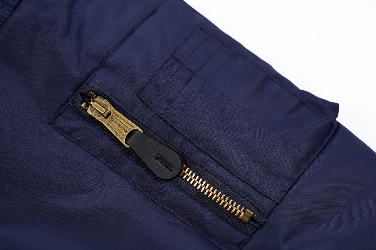 巴黎世家 25 秀场飞行夹克棉服外套-莆田鞋,莆田鞋货源,高仿鞋,高仿鞋货源,安福档口,莆田高仿鞋,莆田鞋批发,高仿鞋批发,莆田高仿运动鞋,高仿运动鞋,莆田运动鞋 巴黎世家 25 秀场飞行夹克棉服外套