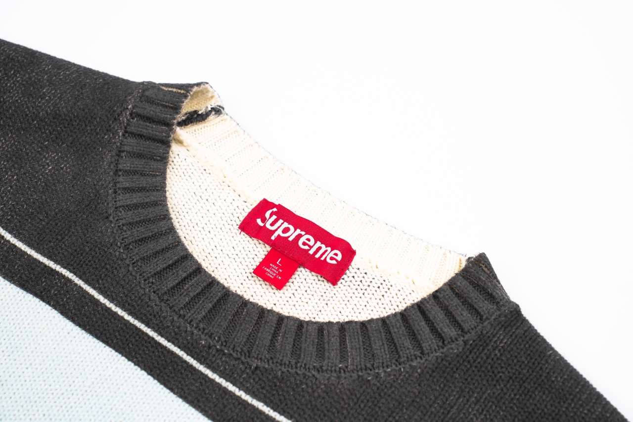 370 Sup 25 黑羊圆领毛衣 这款与Damien Hirst联名款的毛衣融合