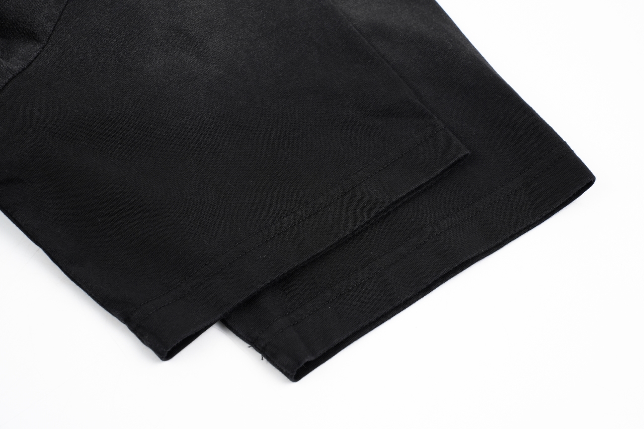 200 VETEMENTS解构拼接风格做旧短袖T恤 做旧黑