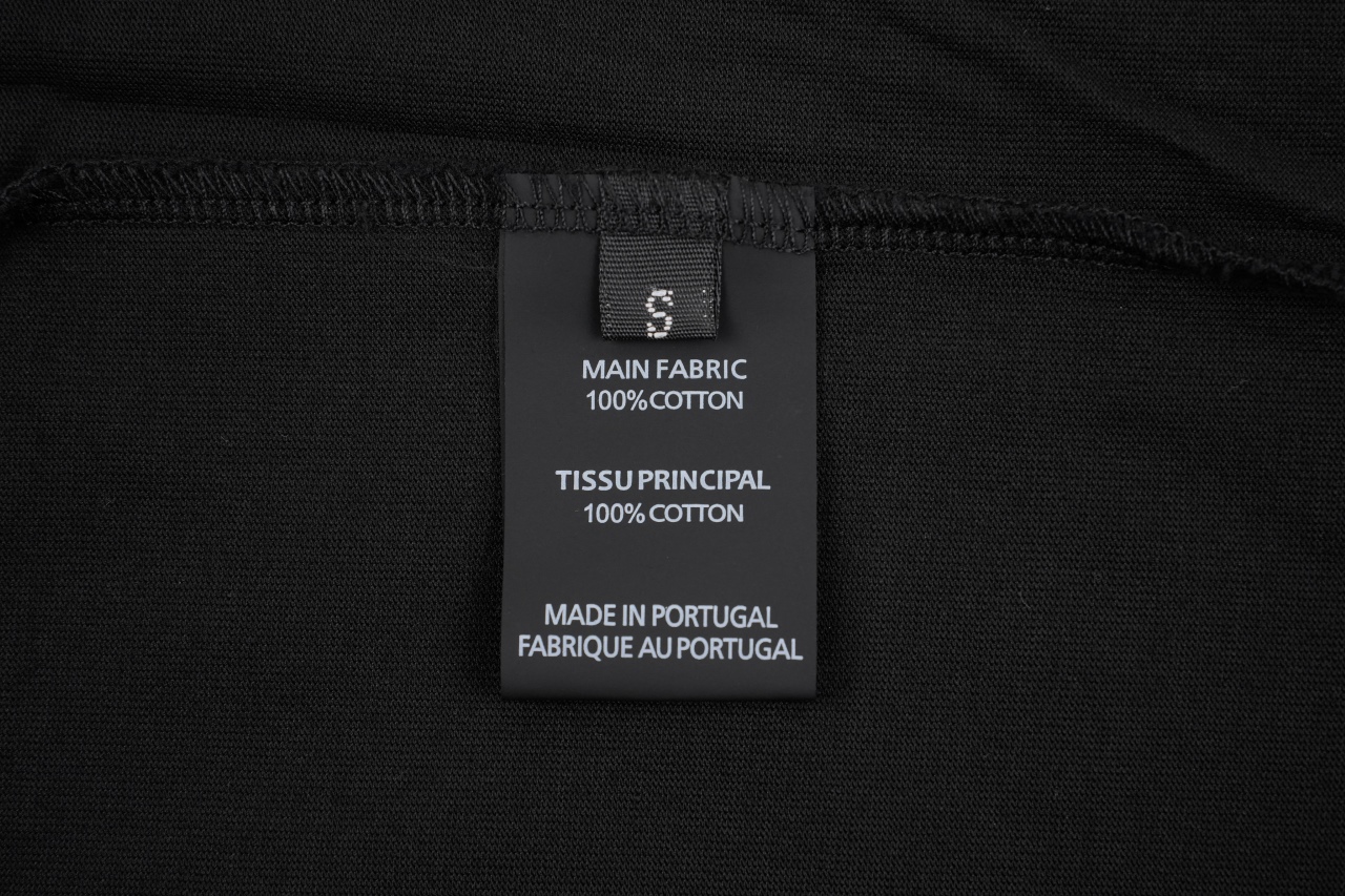 200 VETEMENTS解构拼接风格做旧短袖T恤 做旧黑