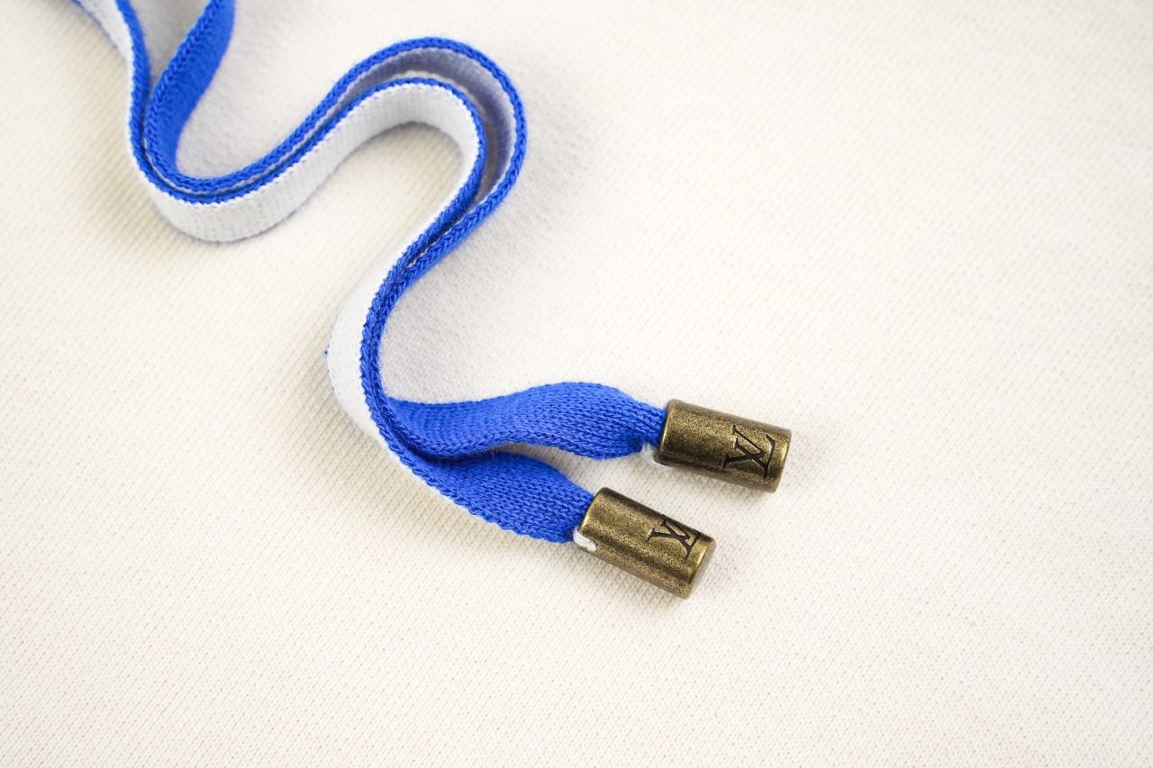 320 lv丝棉混纺印花卫衣 路易威登 2025 秋冬男士系列的一员-Chinese UA Cheap High Quatity Brand Clothes Bags handbags Sneakers wholesale wholesaler seller from China Factory suppliers Fashion Clothing Shoes best Quality Beautiful Price 320 lv丝棉混纺印花卫衣 路易威登 2025 秋冬男士系列的一员