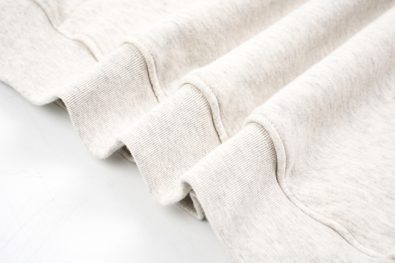 320 Prada普拉达胸口花绣花纱帽衫米白色