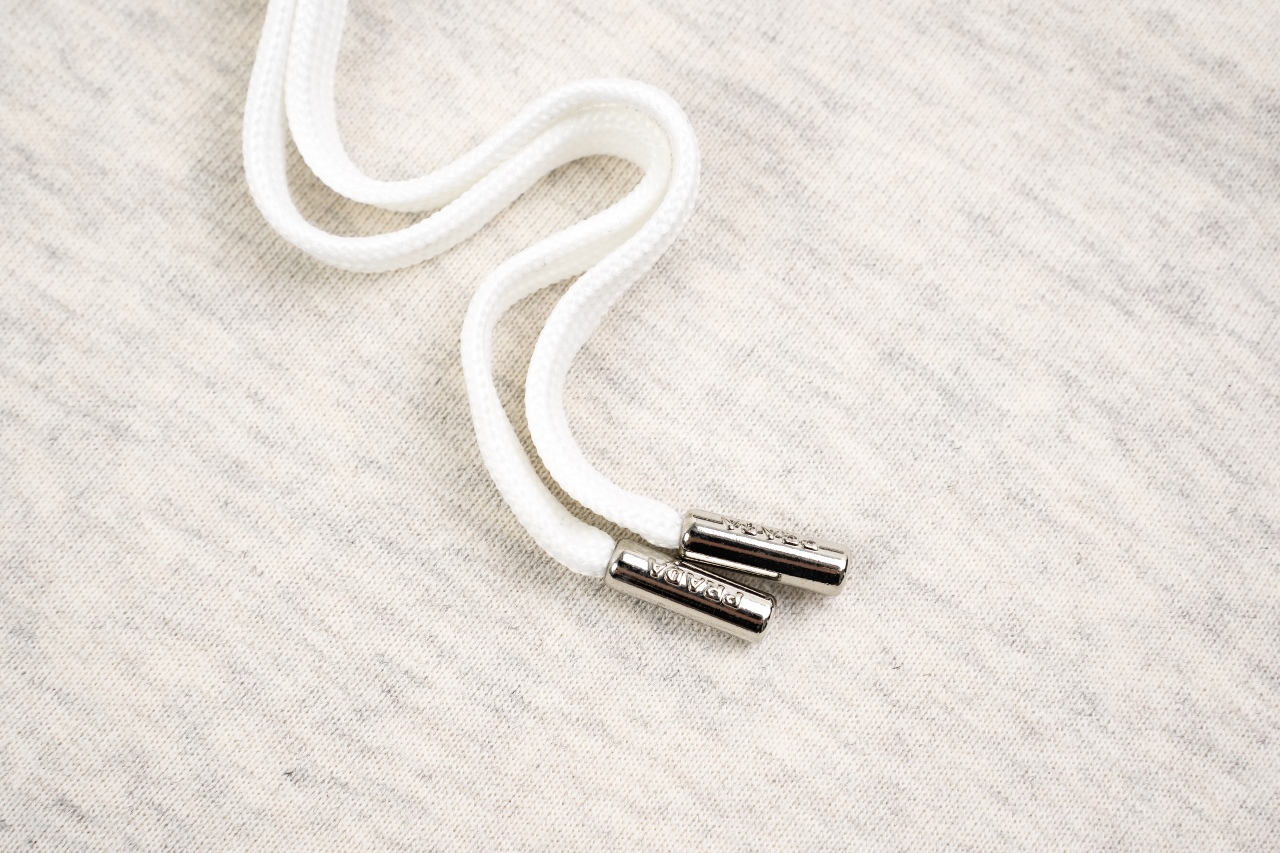 320 Prada普拉达胸口花绣花纱帽衫米白色