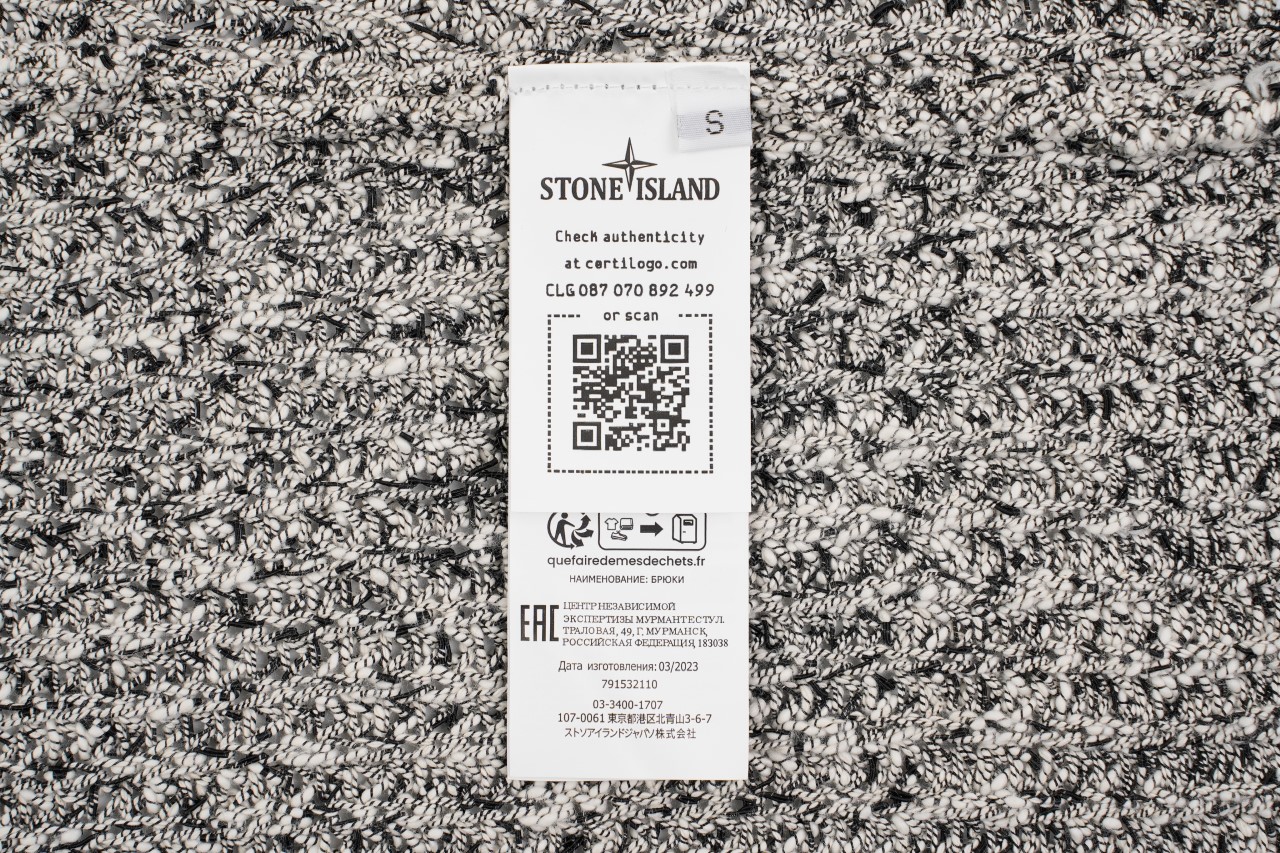 400 石头岛珊瑚花色毛衣外套