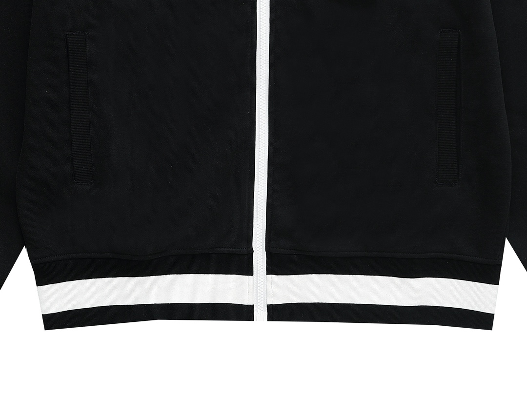GUcci古驰 25FW新款情侣拉链外套-High Quatity Cheap Brand wholesale wholesaler seller Clothes Bags handbags Sneakers Top Fashion Clothing Shoes from China Factory Chinese suppliers best Quality Beautiful Price GUcci古驰 25FW新款情侣拉链外套