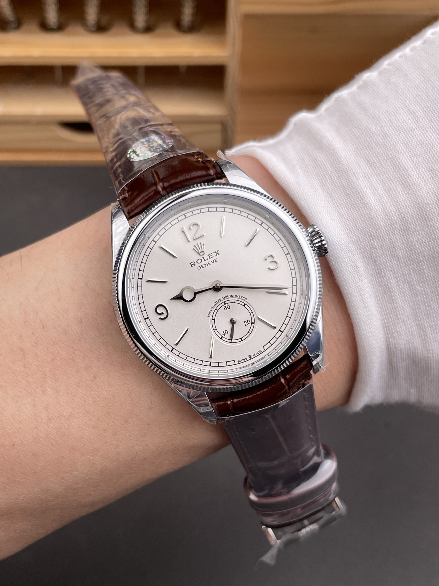 Rolex 1908 detail 9