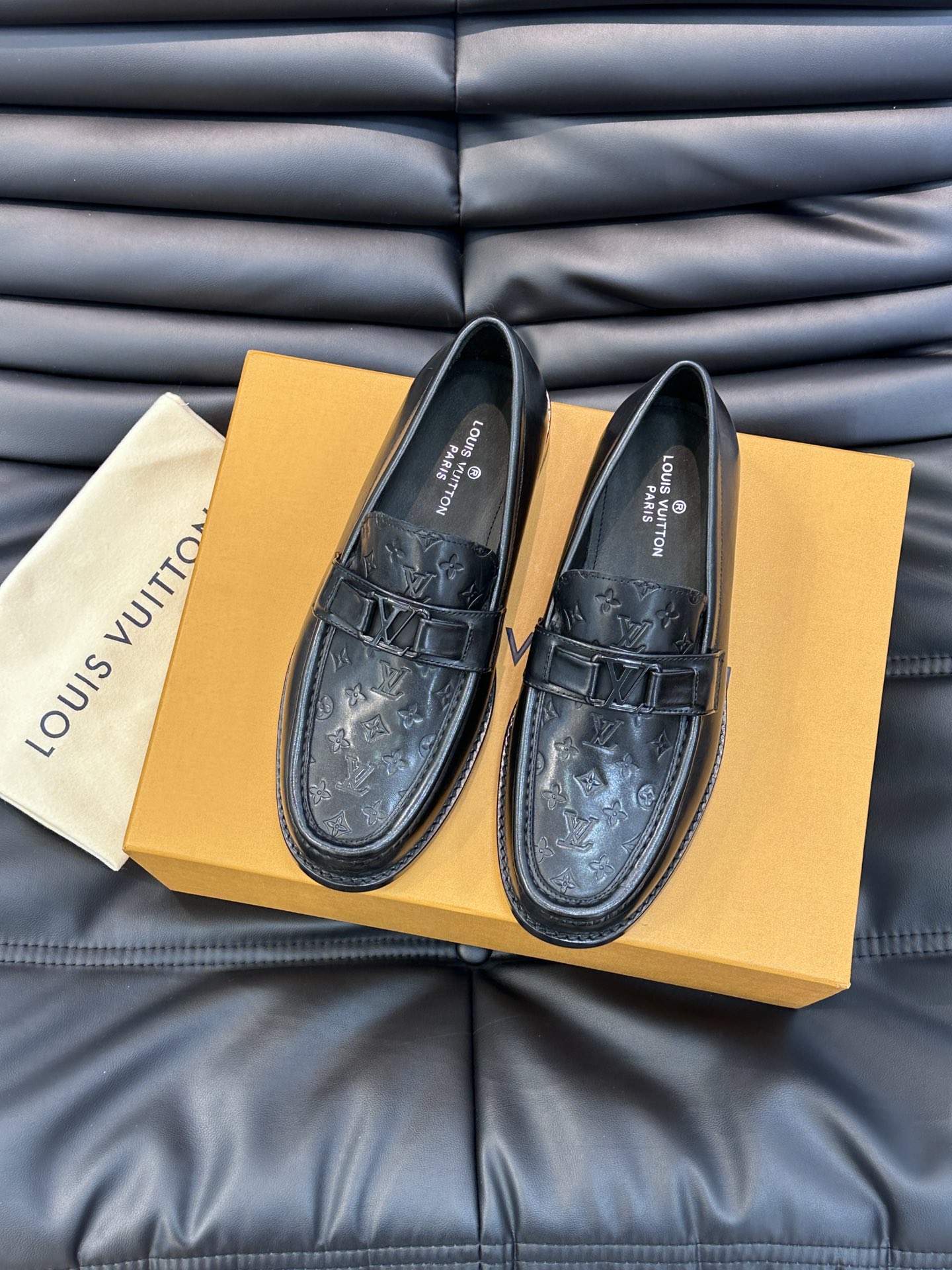 Top Perfect Fake
 Louis Vuitton Shoes Plain Toe Men Gold Hardware Calfskin Cowhide Genuine Leather Casual