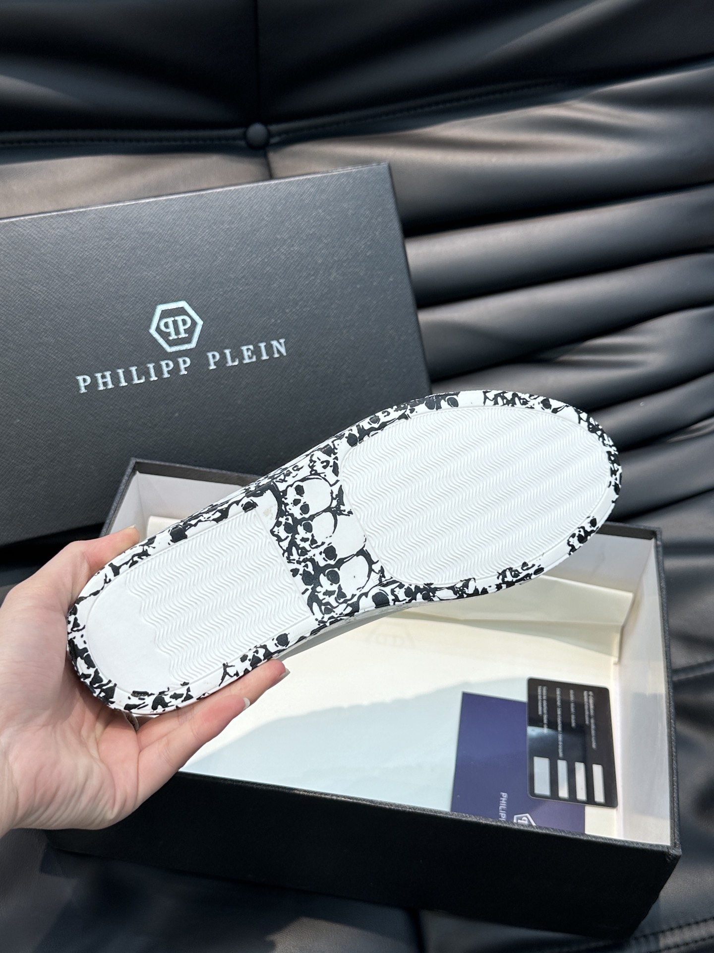 PHILIPPPLEIN-菲利普普莱茵德国潮牌男士低帮板鞋牛皮拼色设计鞋面皮牛皮打造牛皮内里！原版金属P