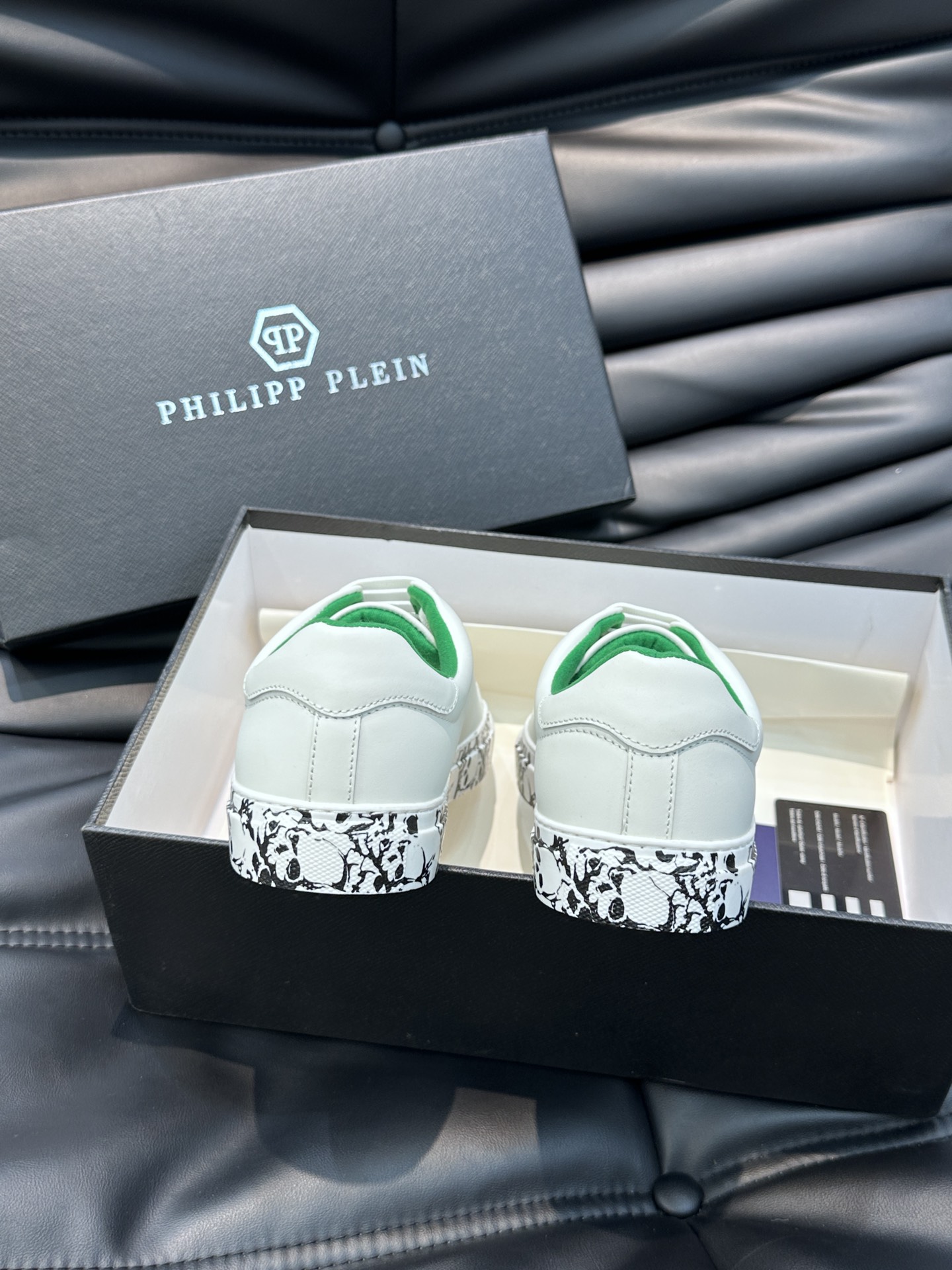 PHILIPPPLEIN-菲利普普莱茵德国潮牌男士低帮板鞋牛皮拼色设计鞋面皮牛皮打造牛皮内里！原版金属P