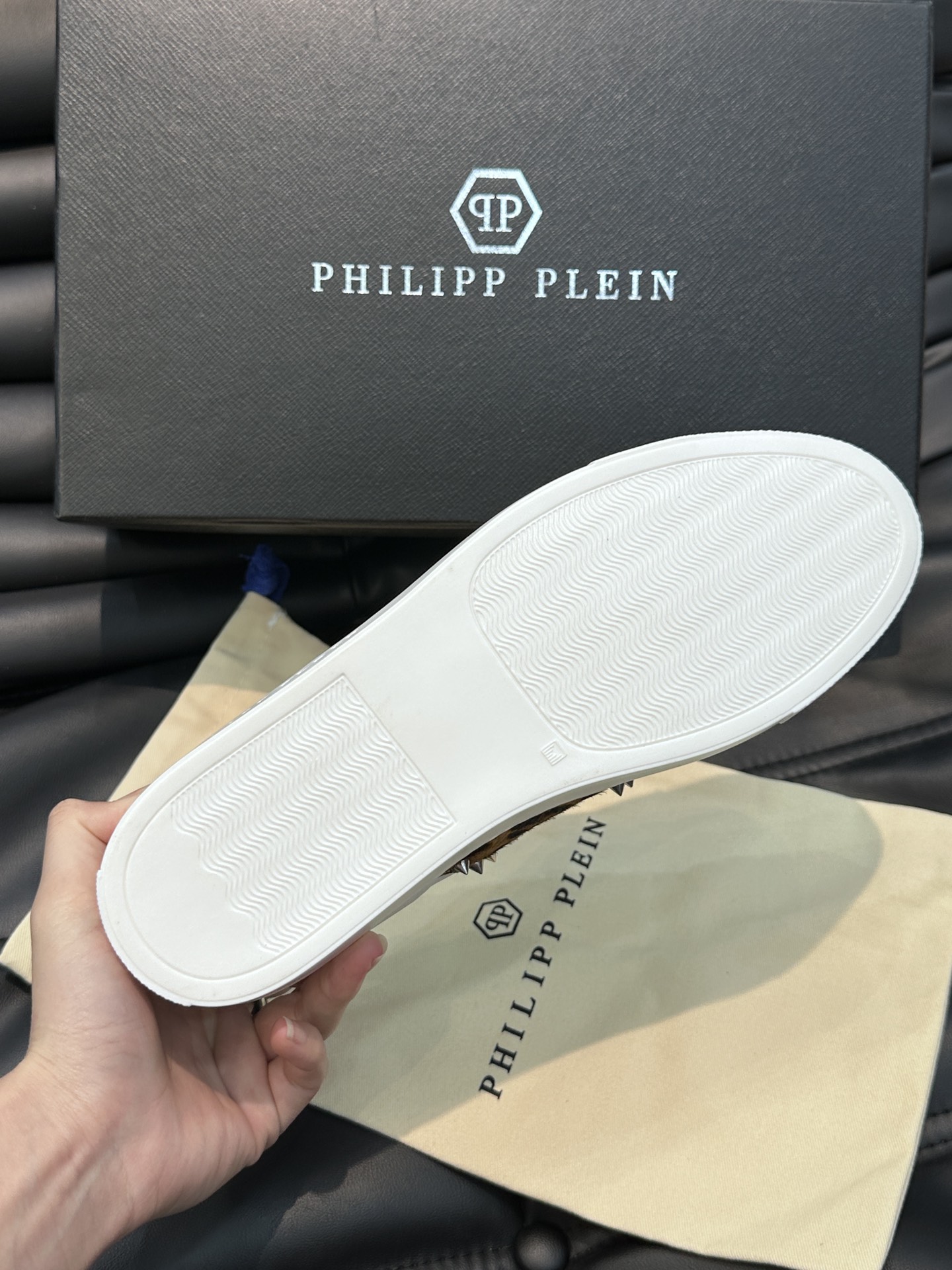 PHILIPPPLEIN-菲利普普莱茵德国潮牌男士低帮板鞋牛皮拼色设计鞋面皮牛皮打造牛皮内里！原版金属P