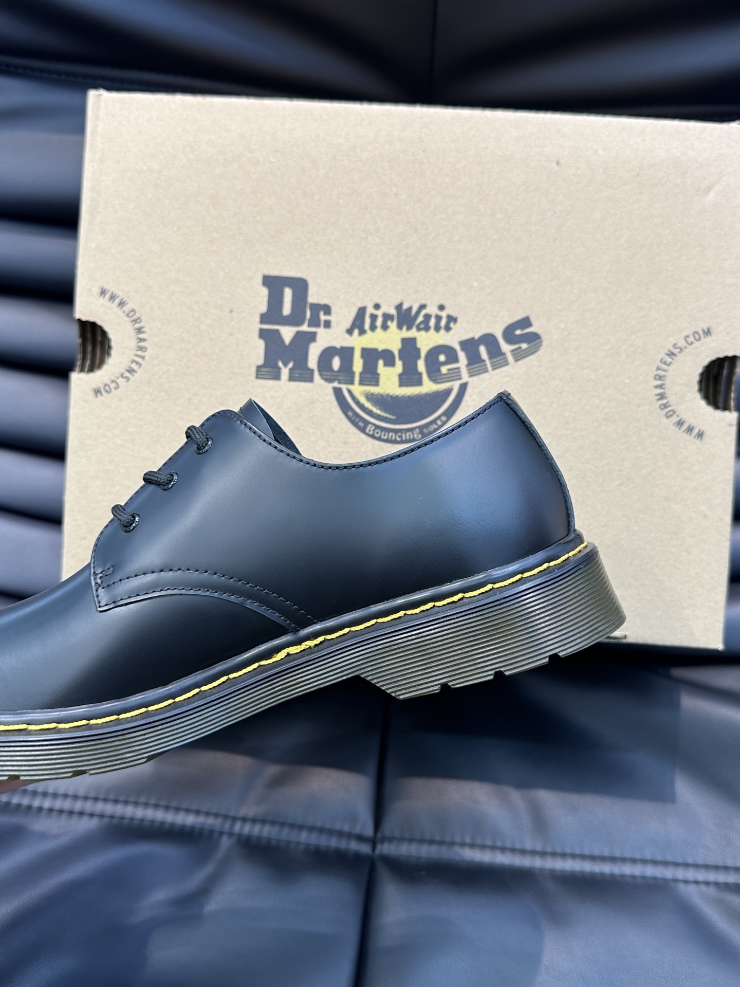 ️️Dr.martens1925低帮马丁鞋大头德比鞋超级帅气脚感舒适轻便时尚百搭精品！Size38-44