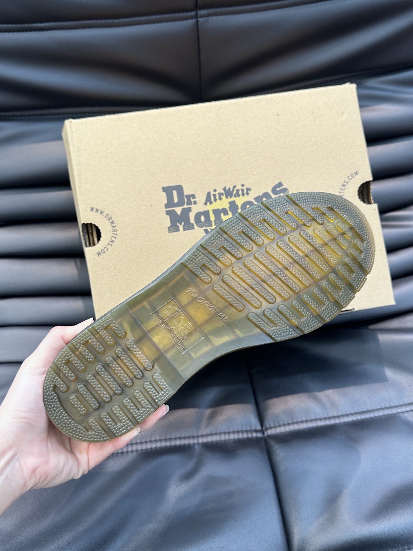 ️️Dr.martens1925低帮马丁鞋大头德比鞋超级帅气脚感舒适轻便时尚百搭精品！Size38-44