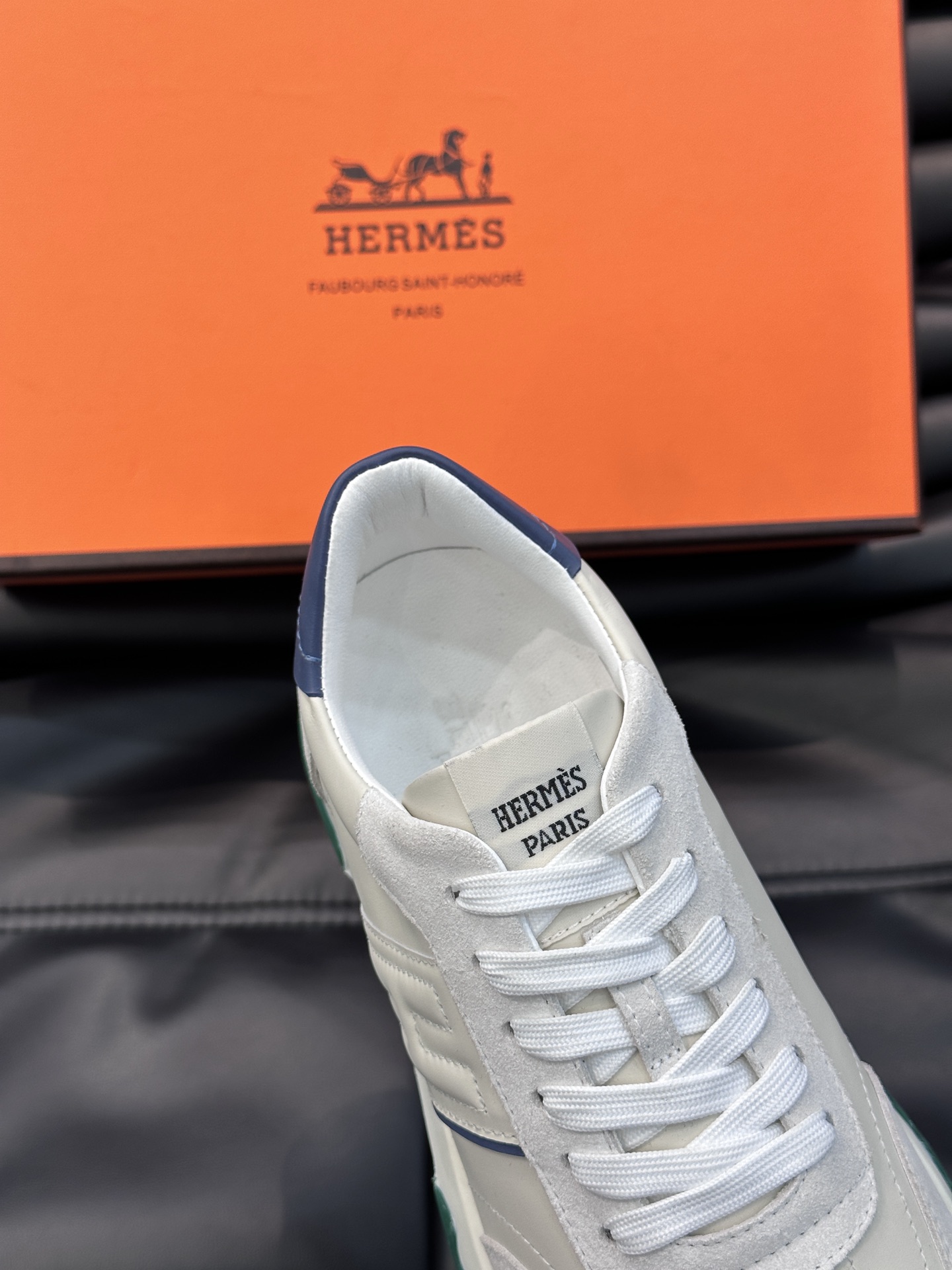 HermesH新品系列C-Addict运动鞋打造现代优雅造型原单级男士运动休闲鞋进口原厂小牛皮材质质感十