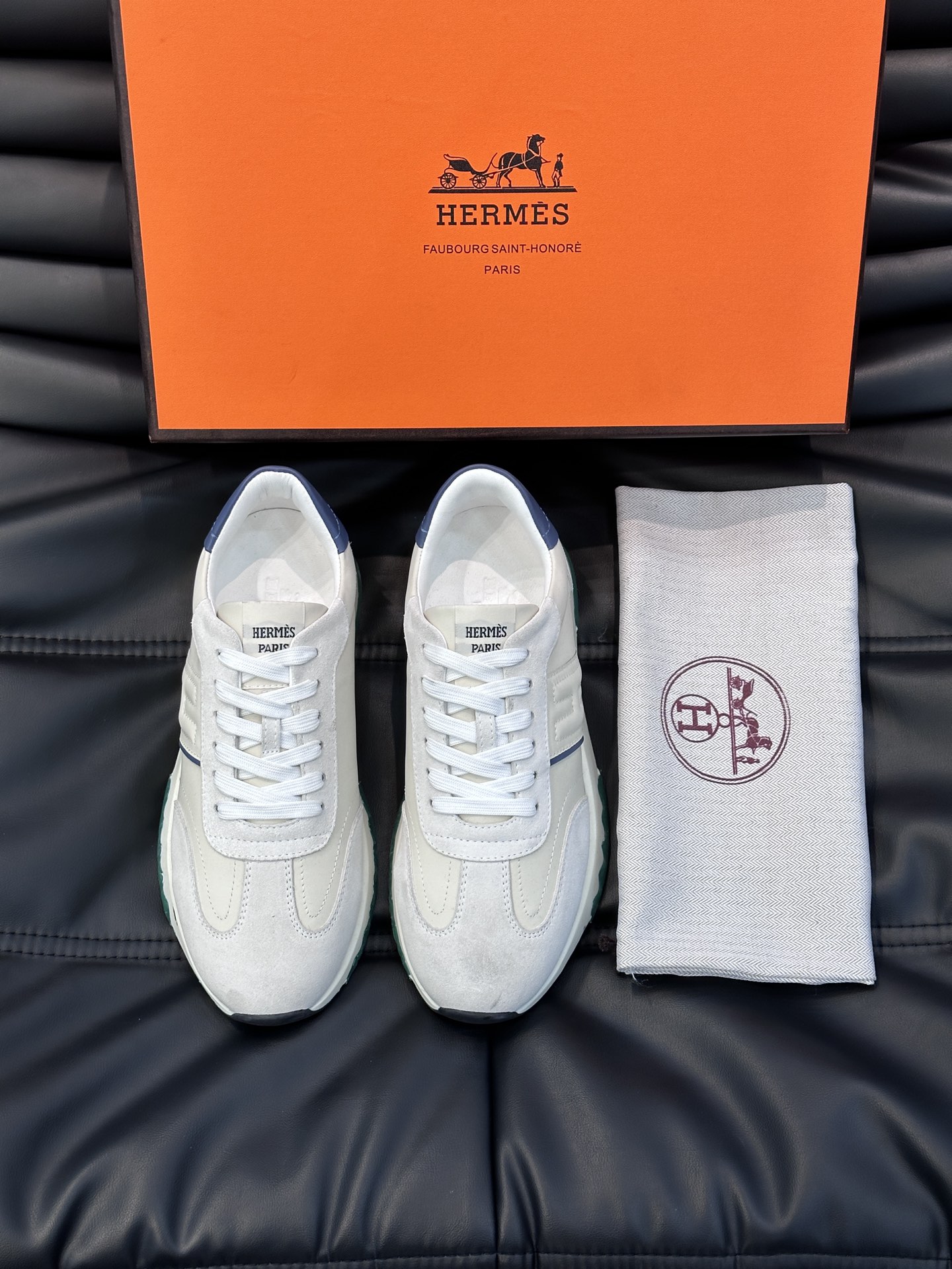 HermesH新品系列C-Addict运动鞋打造现代优雅造型原单级男士运动休闲鞋进口原厂小牛皮材质质感十