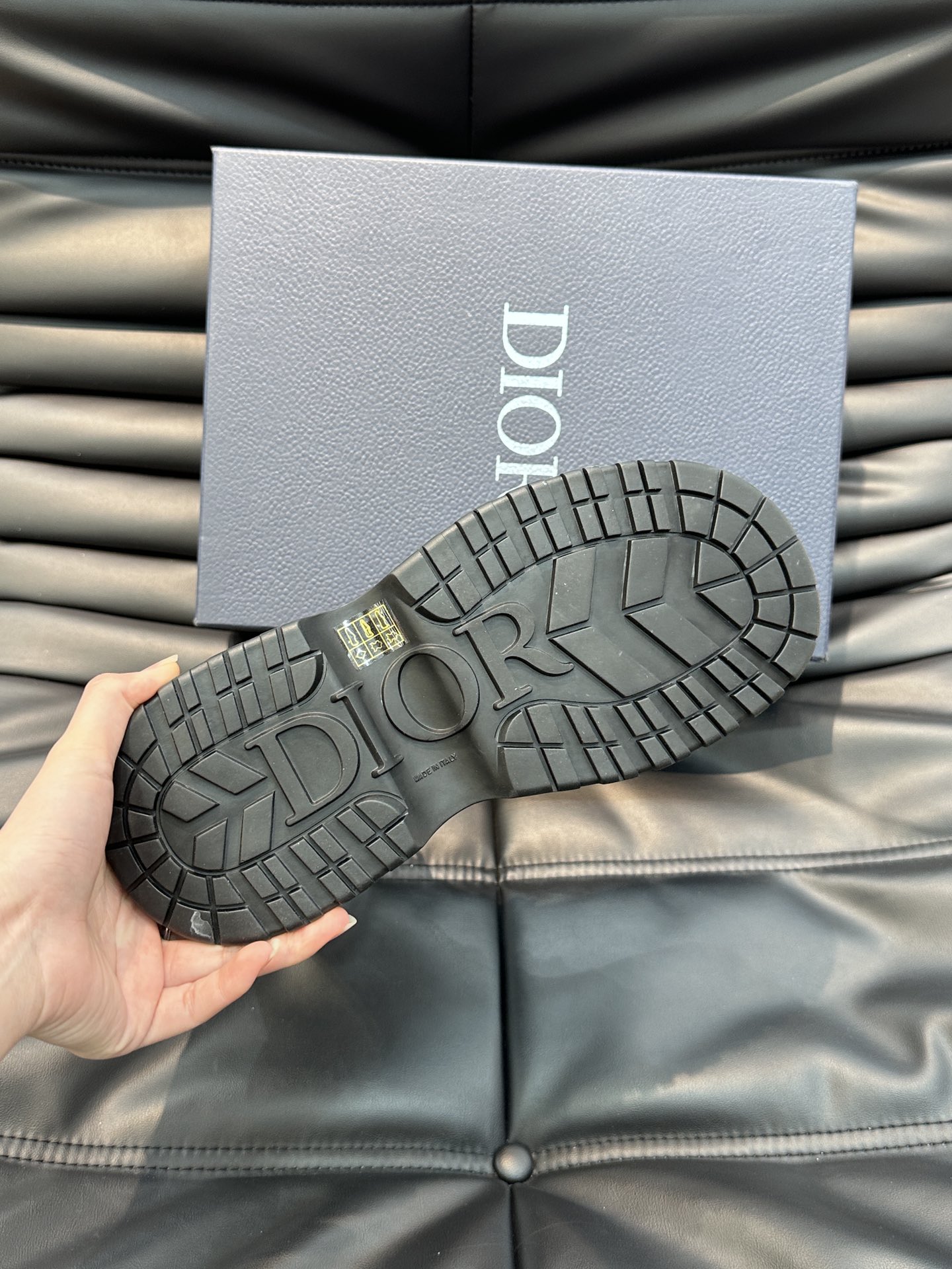 Botas altas con cordones Dior Buffalo para hombre, novedad de la colección masculina Primavera 2024,