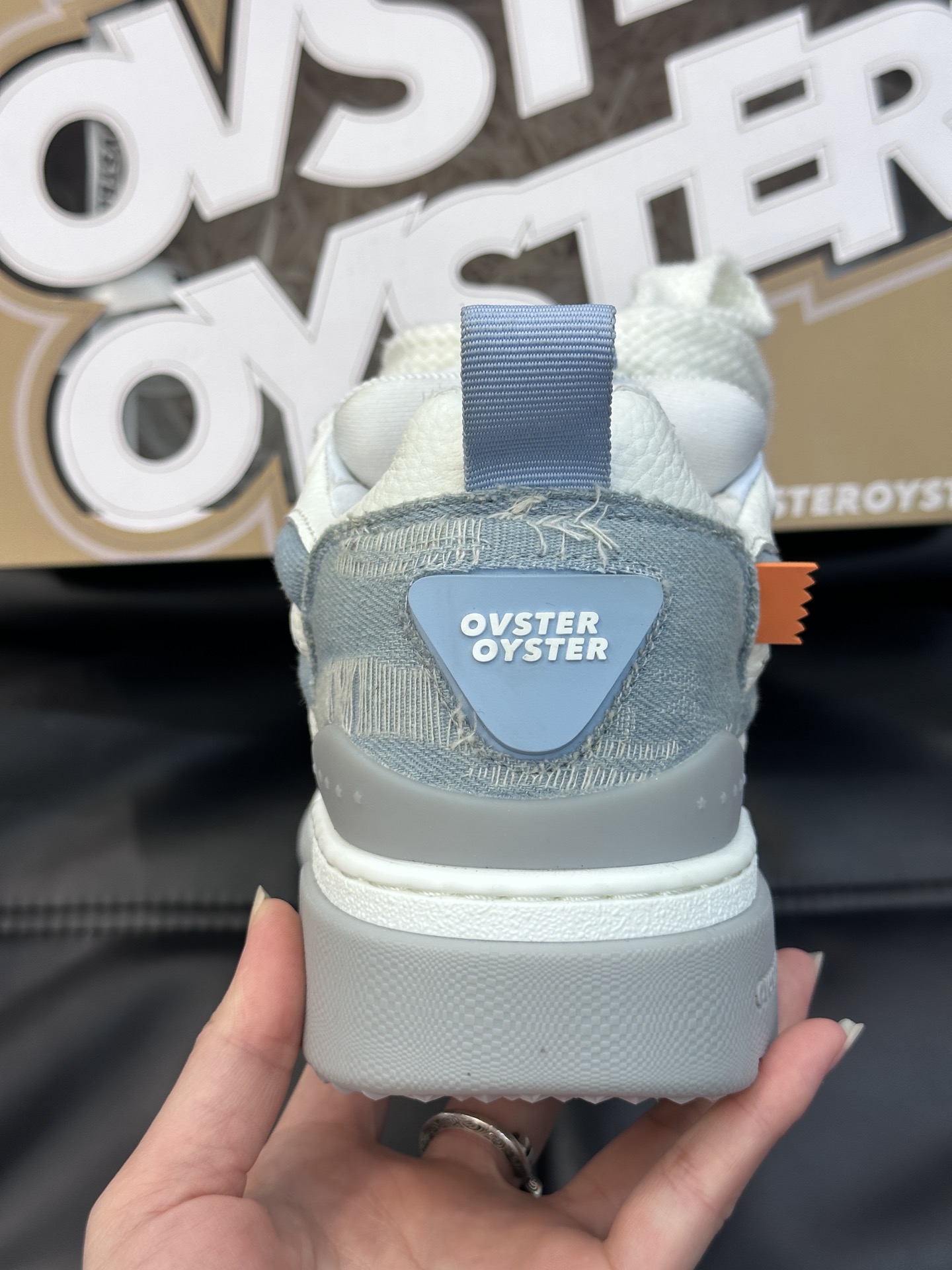 OVSTEROYSTER情侣款面包鞋高级感撞色鞋身吸睛指数飙升层次感轻质厚底增高5CMQ弹舒适脚感暴走无