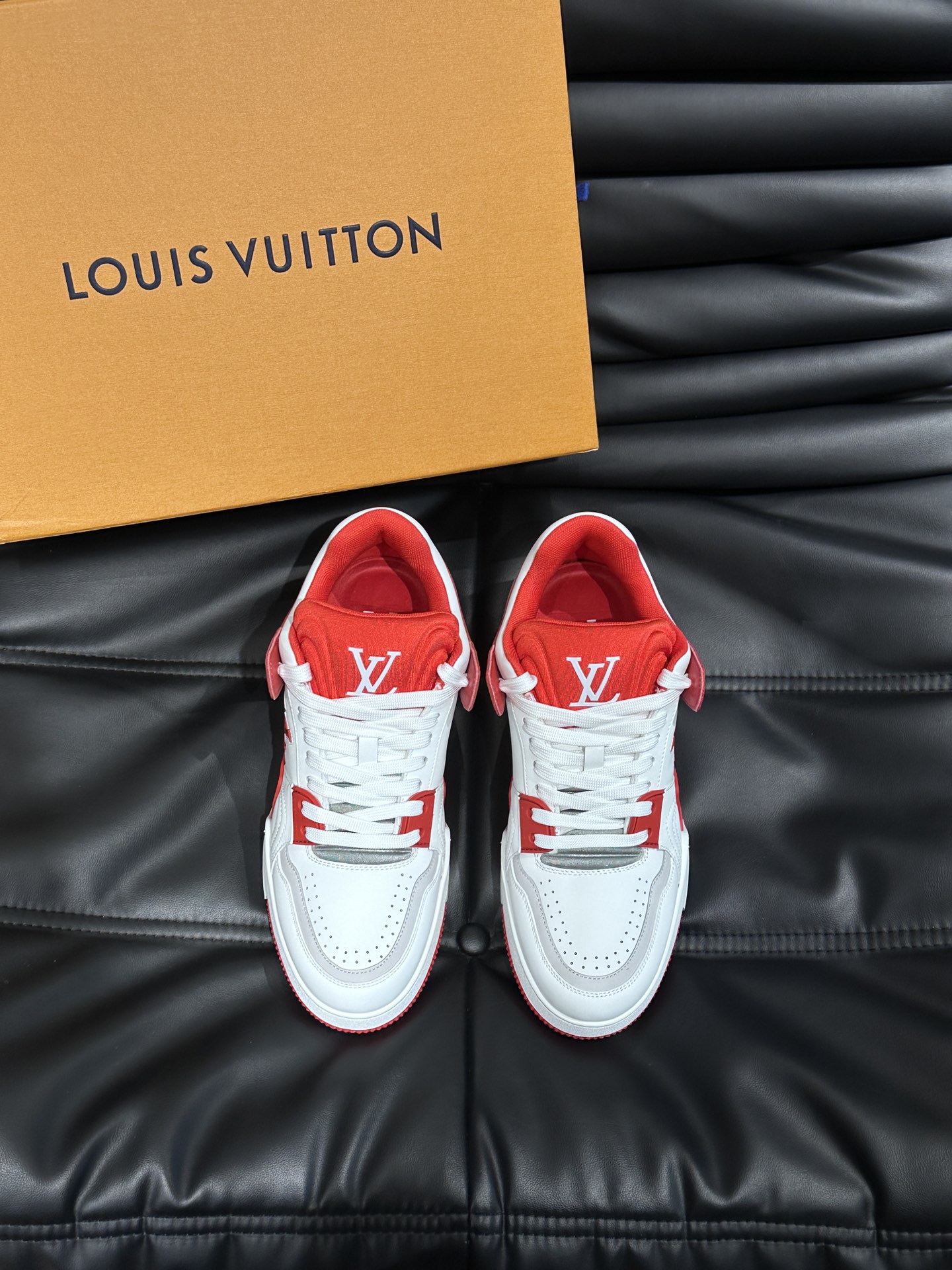 Louis Vuitton Scarpe Sneaker Pelle bovina Fashion Pantaloni da tuta