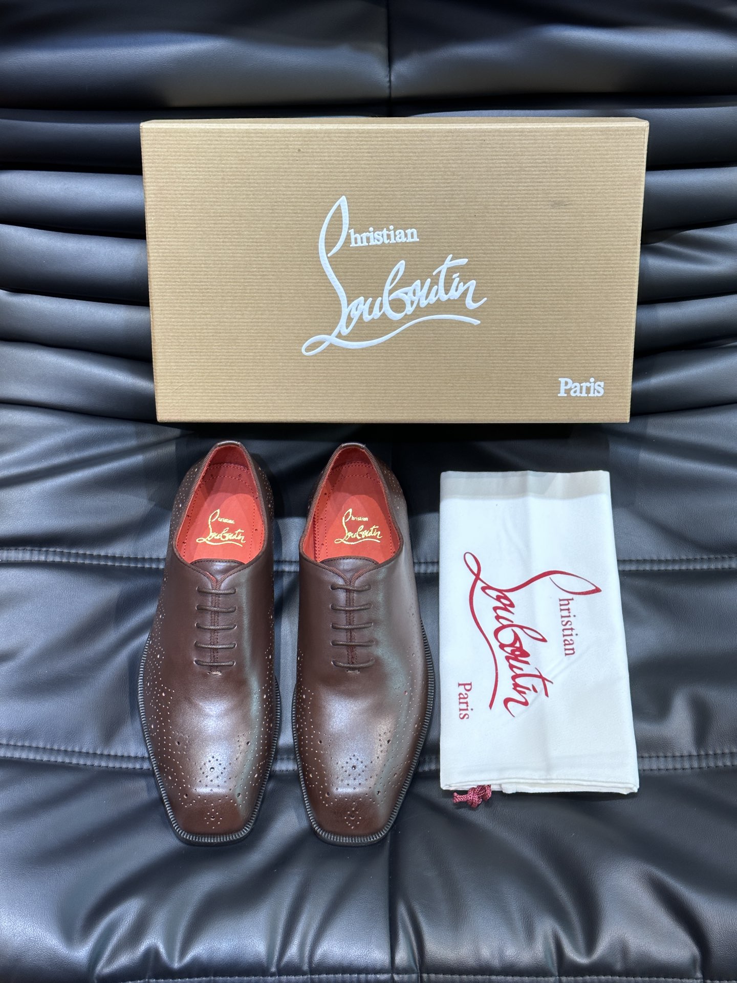 Christia*.Loubouti*高端男士商务正装皮鞋原版真牛皮大红底意大利进口牛皮大底头层牛皮水染