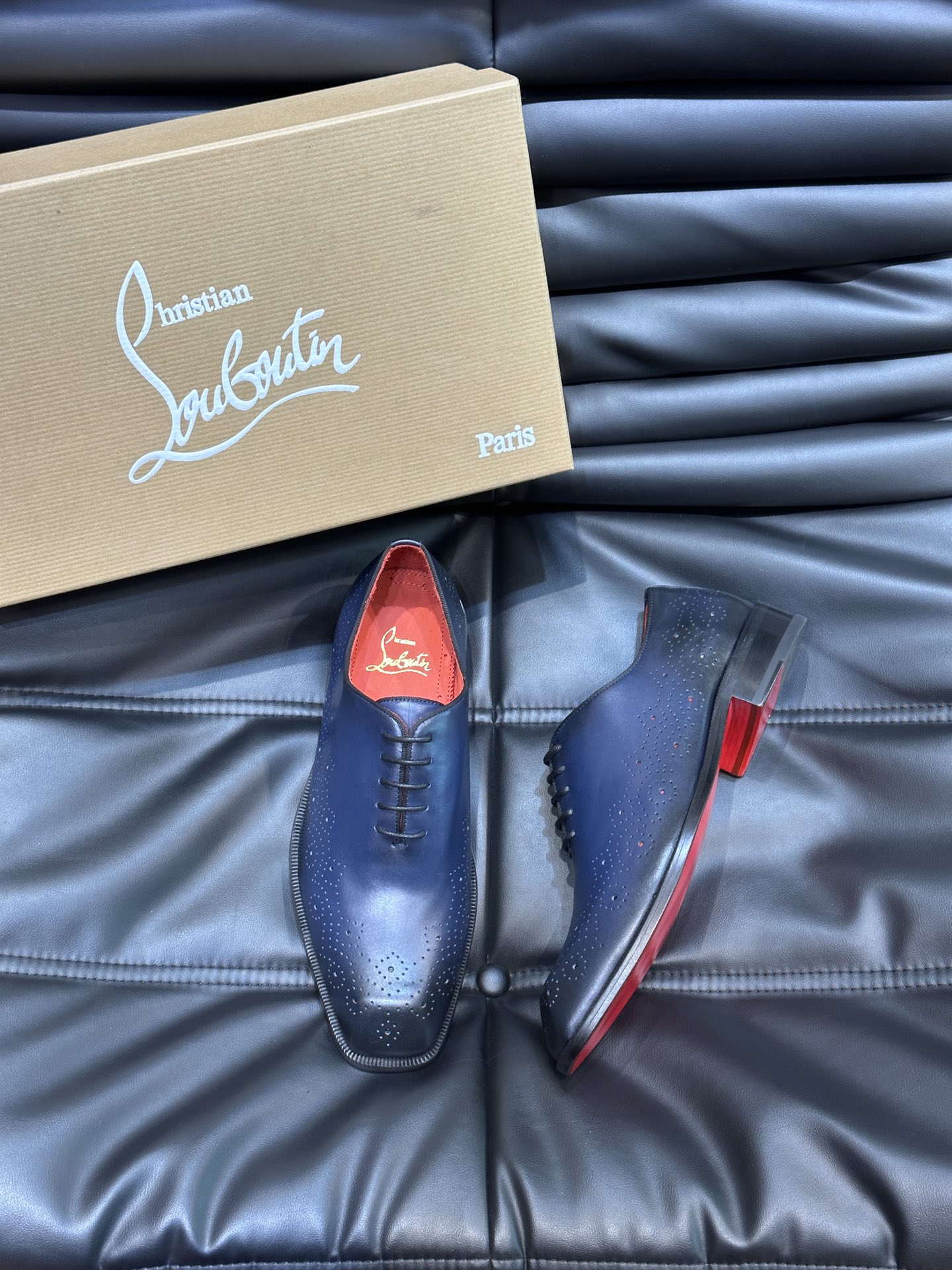 Christia*.Loubouti*高端男士商务正装皮鞋原版真牛皮大红底意大利进口牛皮大底头层牛皮水染