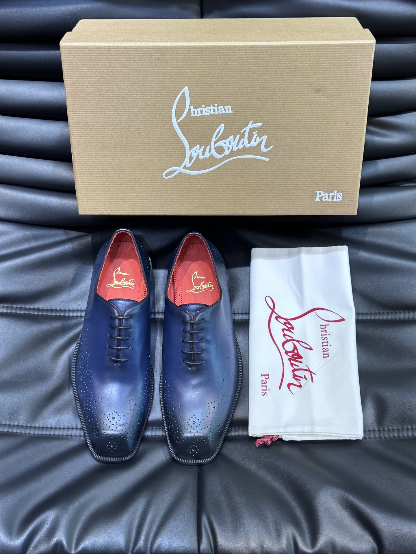 Christia*.Loubouti*高端男士商务正装皮鞋原版真牛皮大红底意大利进口牛皮大底头层牛皮水染