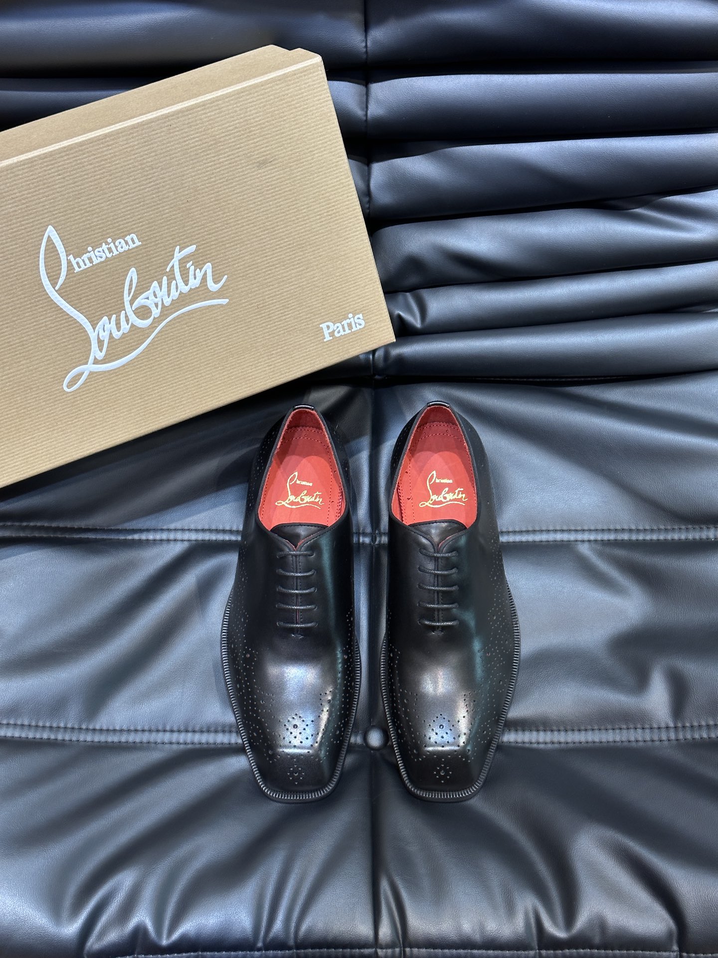 Christia*.Loubouti*高端男士商务正装皮鞋原版真牛皮大红底意大利进口牛皮大底头层牛皮水染