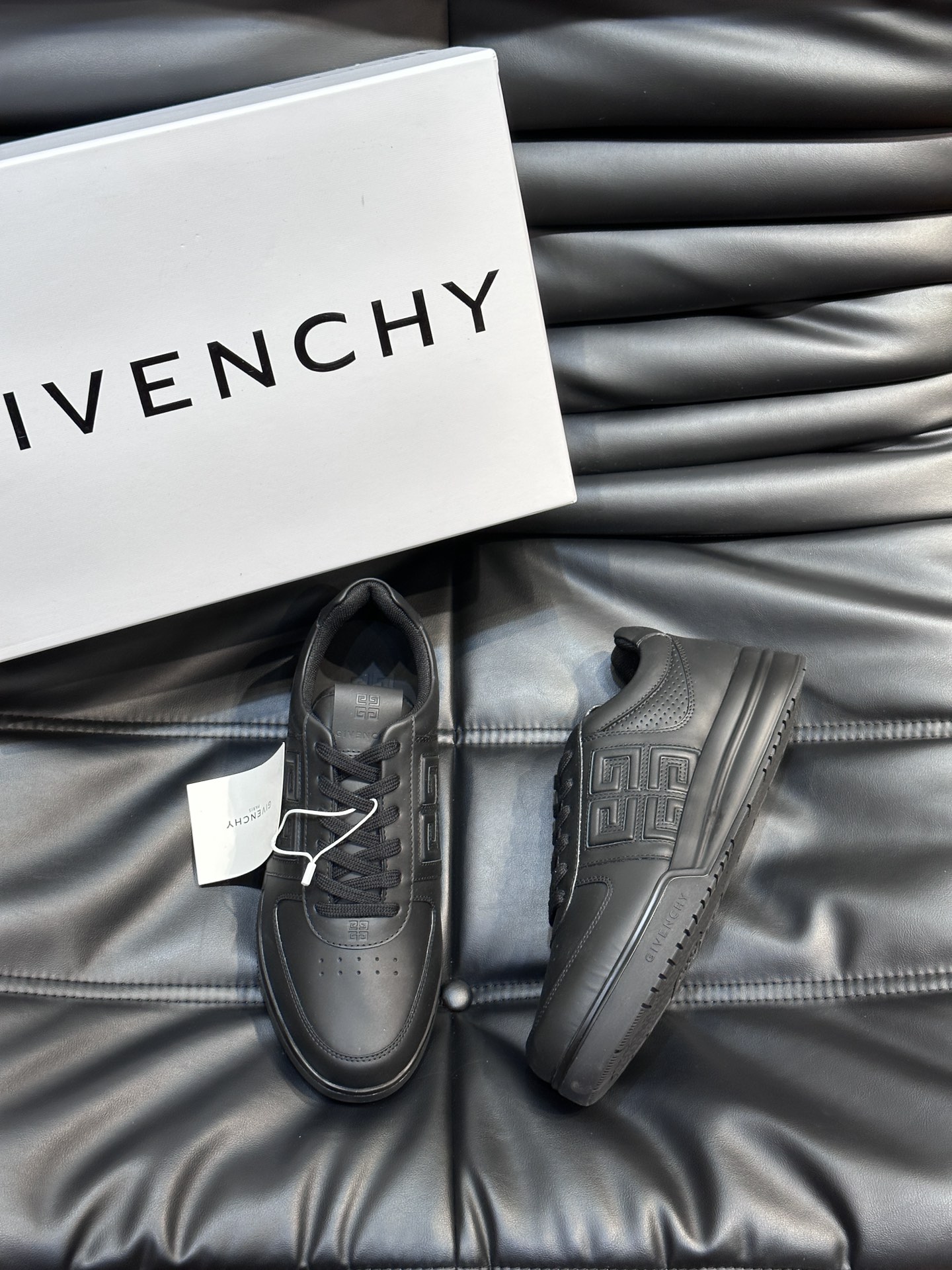 Givenchy Men's Black Leather Low-Top Runner Sneakers - Size 39-44 3 i1714974810 3672 4