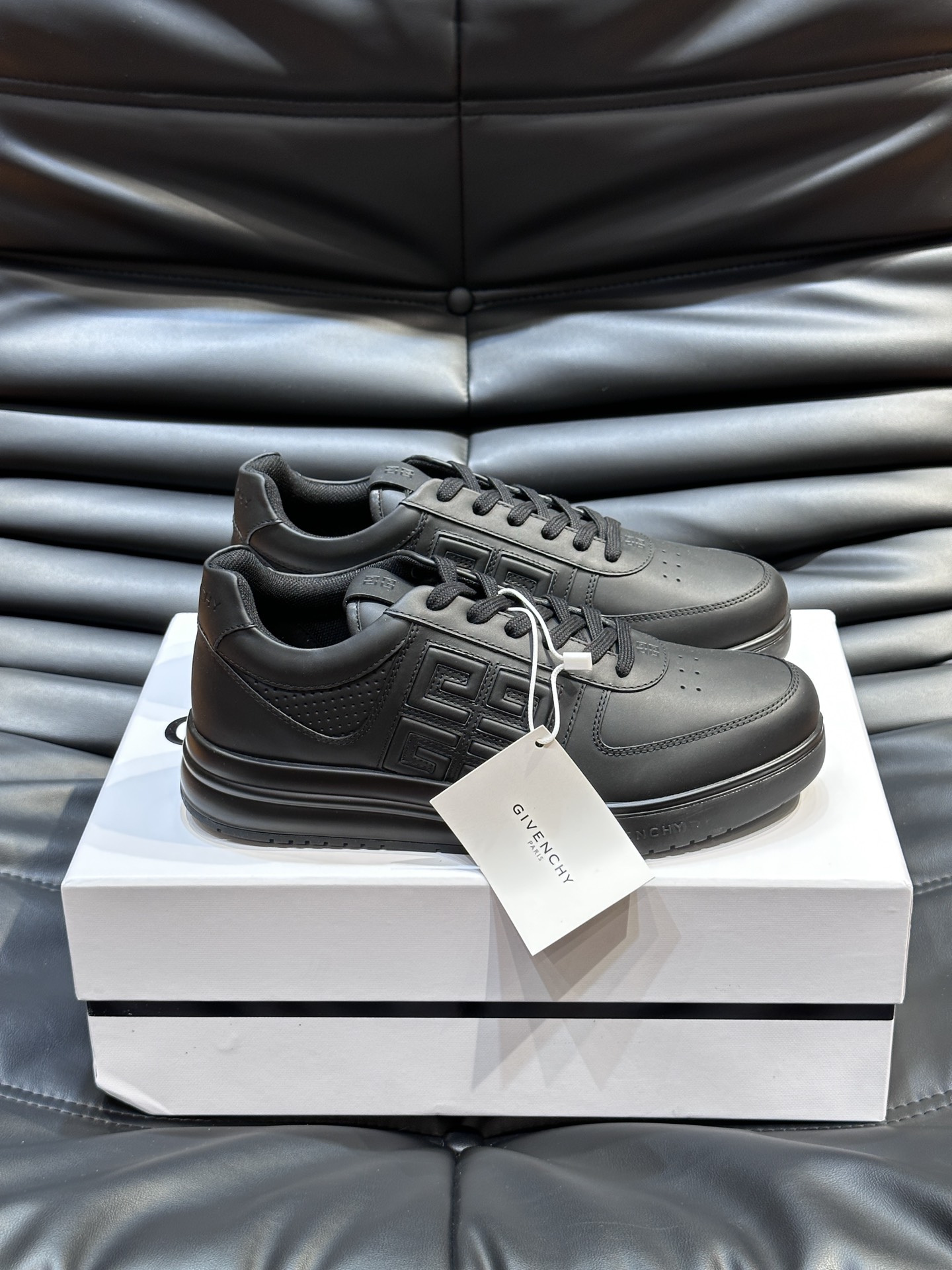 Givenchy Men's Black Leather Low-Top Runner Sneakers - Size 39-44 4 i1714974810 4256 1