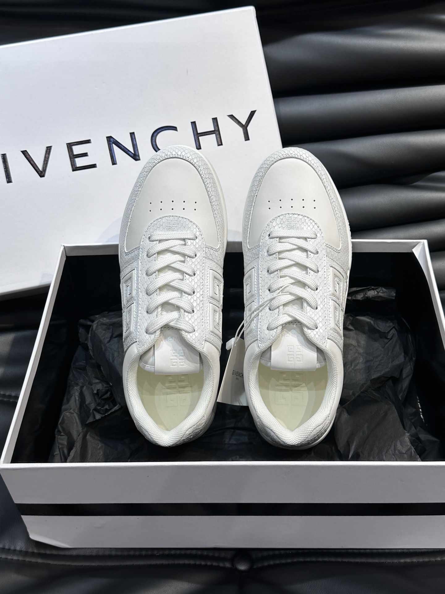 GIV 1 Men's Low-top Sneakers with Leather, Perforated Design and 4G Logo 5 i1714975136 3445 1