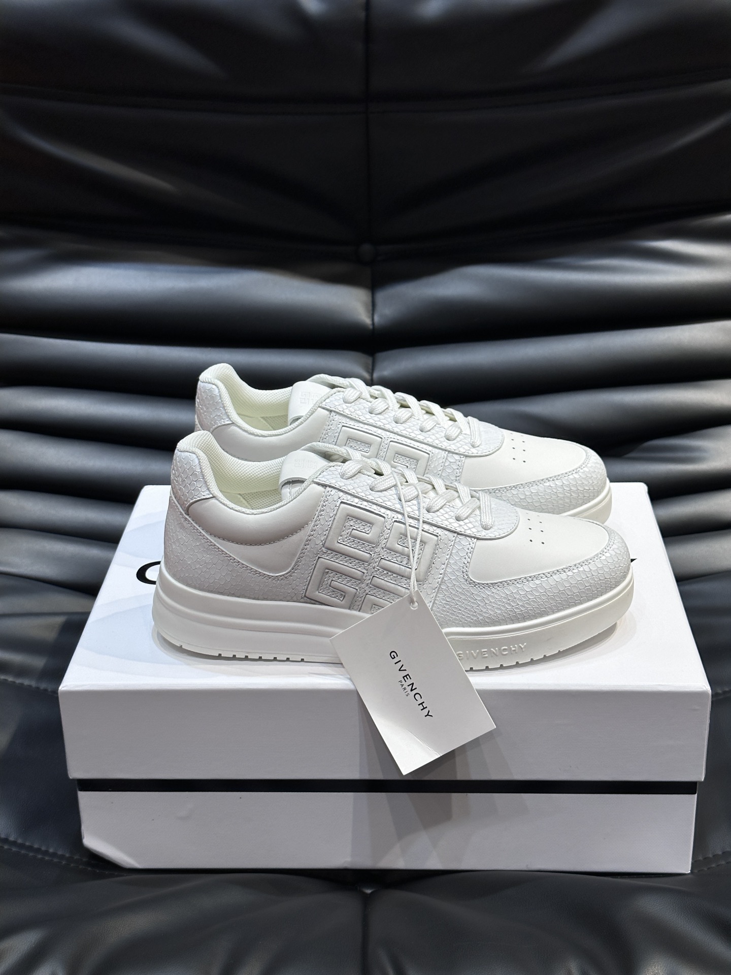 GIV 1 Men's Low-top Sneakers with Leather, Perforated Design and 4G Logo 4 i1714975136 5464 3