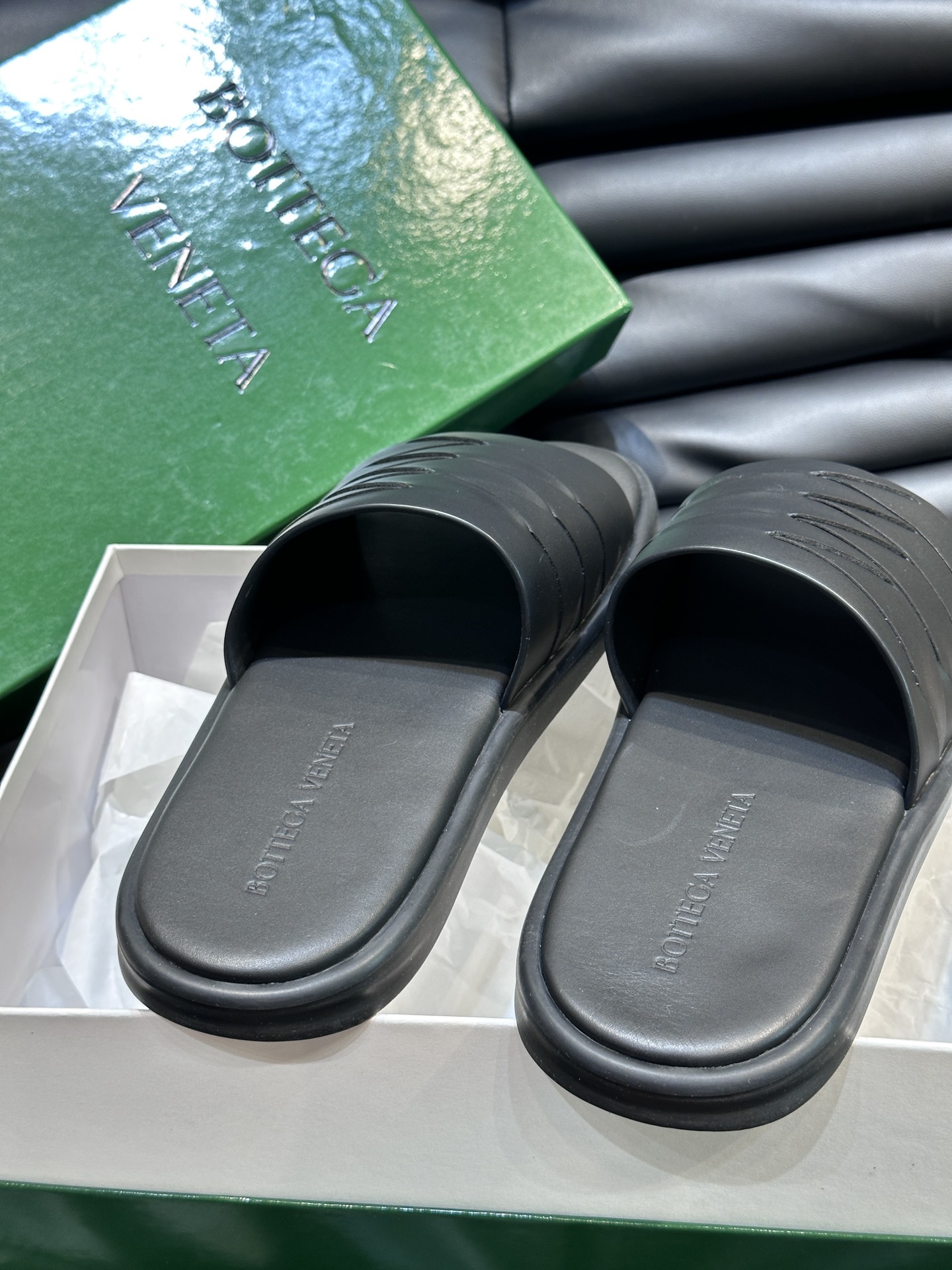 Bottega Veneta Men's Leather Woven Slide Sandals, Luxury Summer Footwear 7 i1715753479 5325 5
