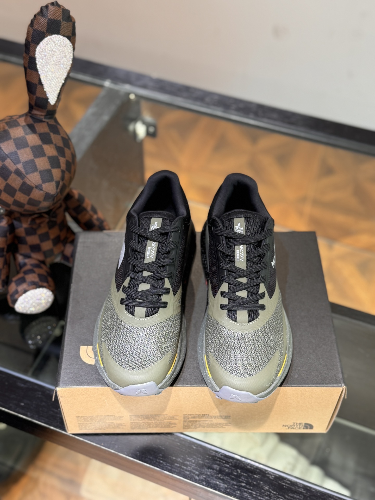 莞厂北面TheNorthFaceVECTIV越野跑鞋徒步3D网布鞋面透气性与耐久性兼具穿着轻便舒适不闷脚