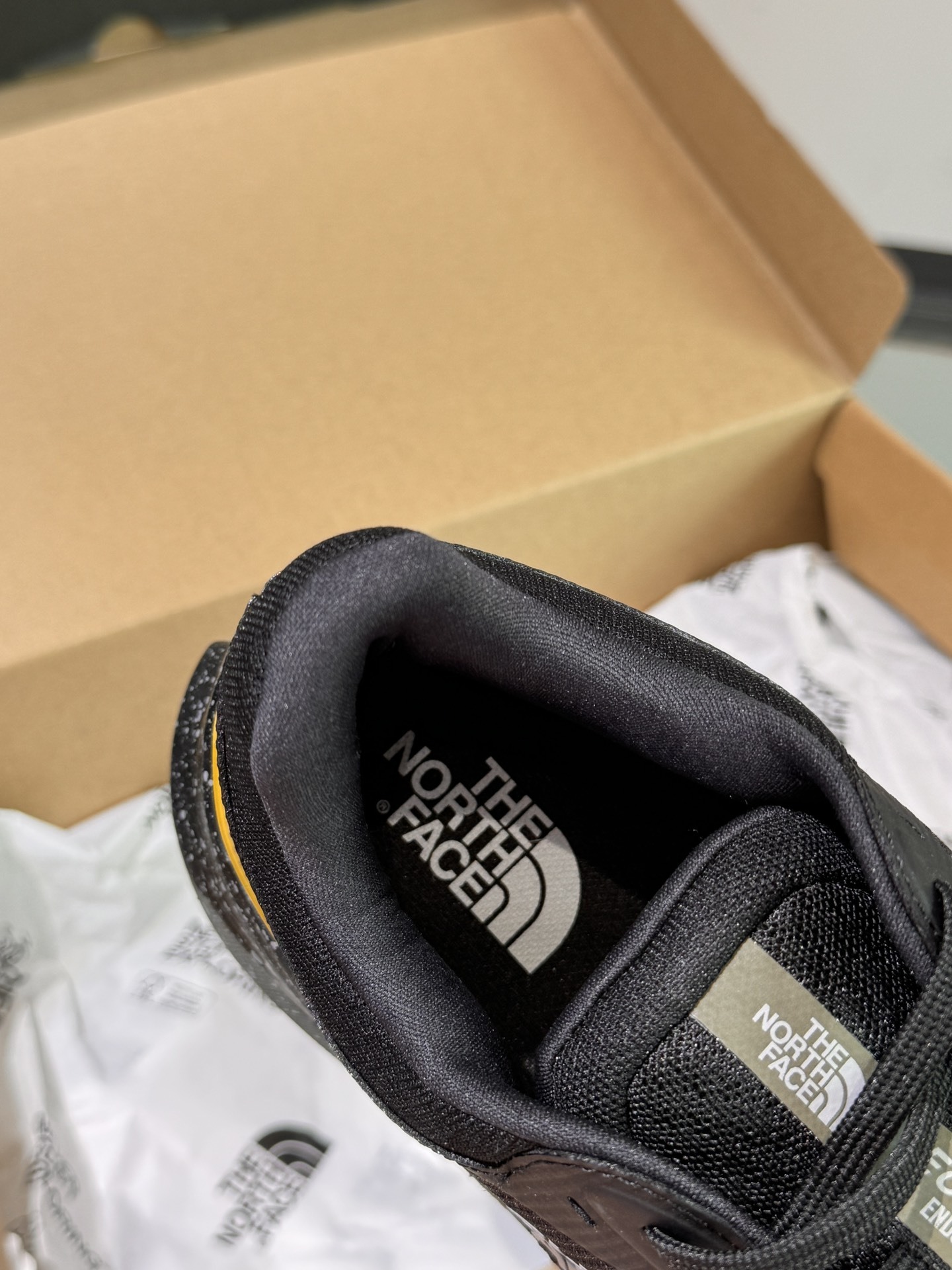莞厂北面TheNorthFaceVECTIV越野跑鞋徒步3D网布鞋面透气性与耐久性兼具穿着轻便舒适不闷脚
