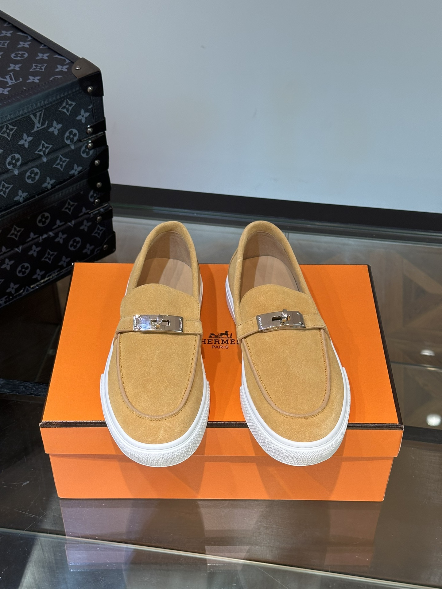 Hermes Schoenen Loafers Koop de beste hoge kwaliteit
 Mannen Kalfsleer Koeienhuid Echt leer Rubber Casual