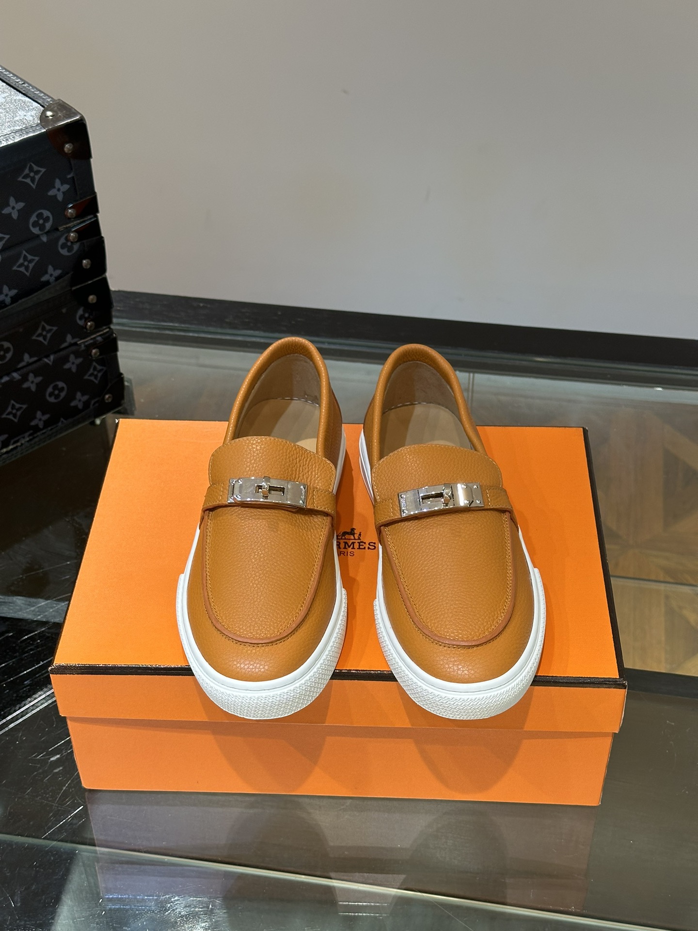 Hermes Schoenen Loafers Mannen Kalfsleer Koeienhuid Echt leer Rubber Casual