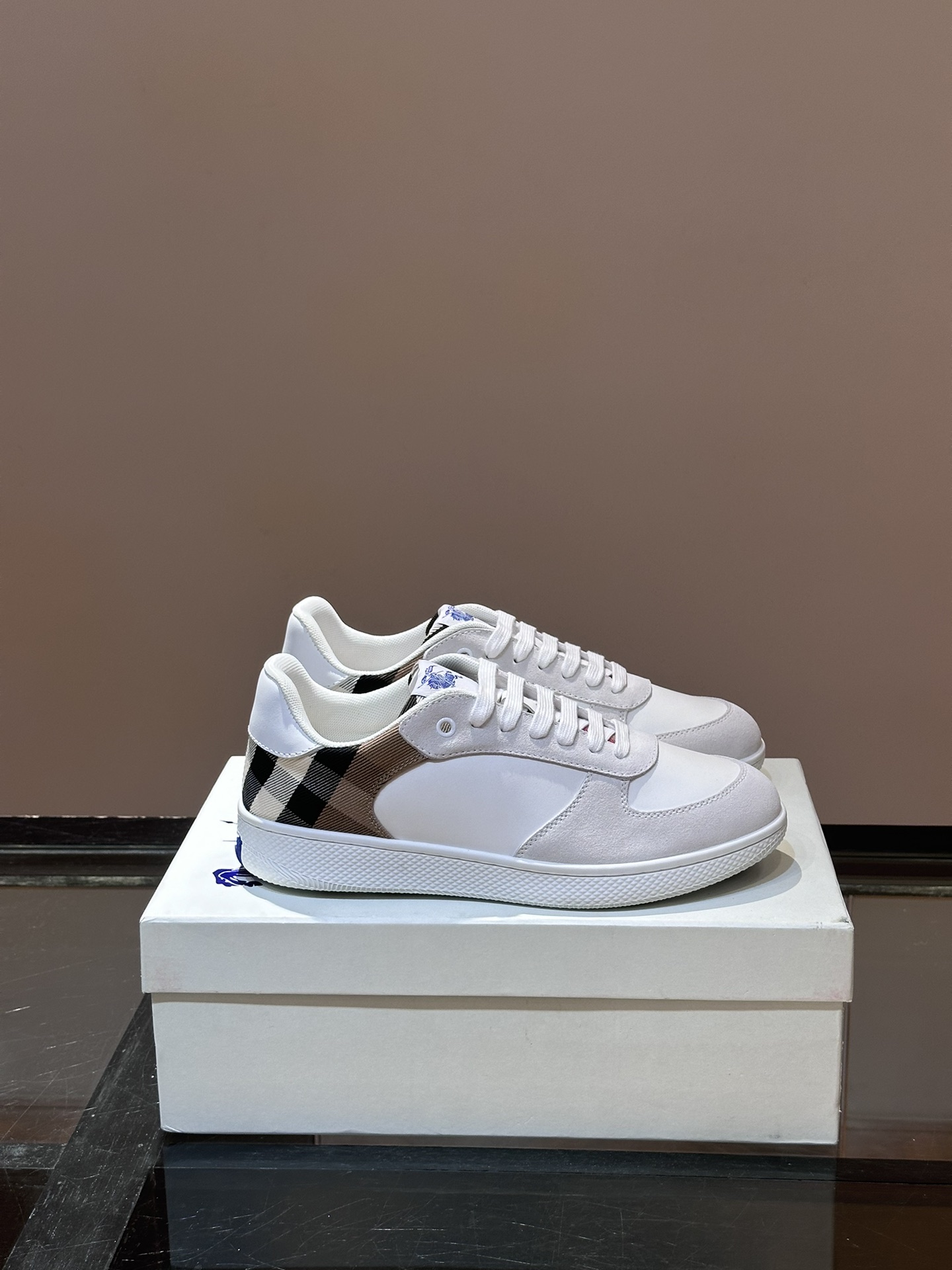 Burberry Réplique
 Chaussures De Sport Vendre de haute qualité
 Hommes Cuir vache Le TPU Haut bas